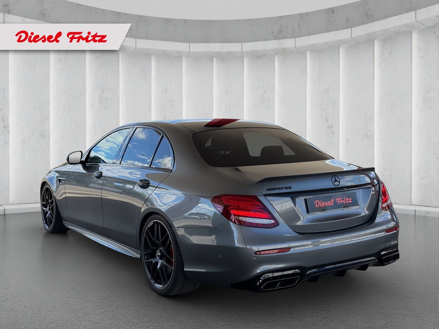 MERCEDES-BENZ E 63 AMG S 4Matic Speedshift MCT-showroom-element-2