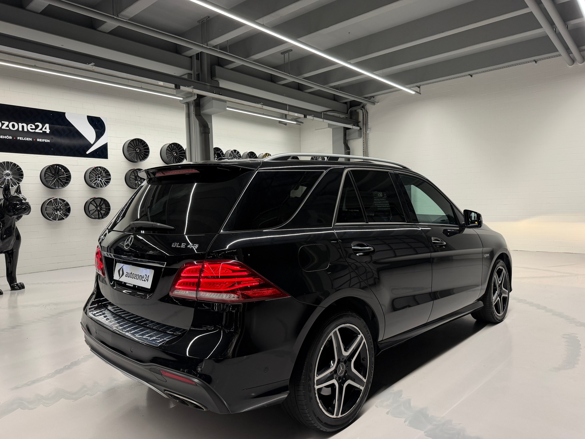 MERCEDES-BENZ GLE 43 AMG *CH-Auto*Frisch ab MFK*Garantie*Luftfederung*-image-4