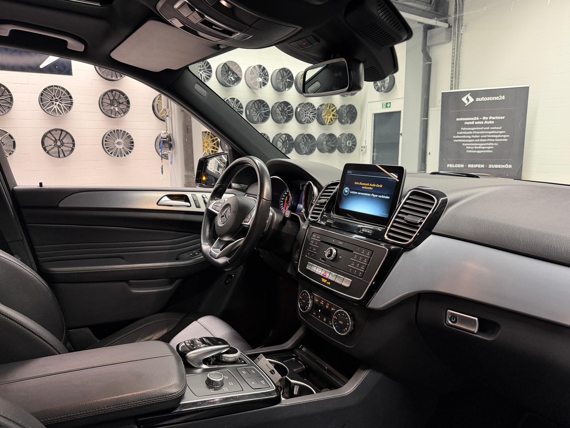 MERCEDES-BENZ GLE 43 AMG *CH-Auto*Frisch ab MFK*Garantie*Luftfederung*-image-16