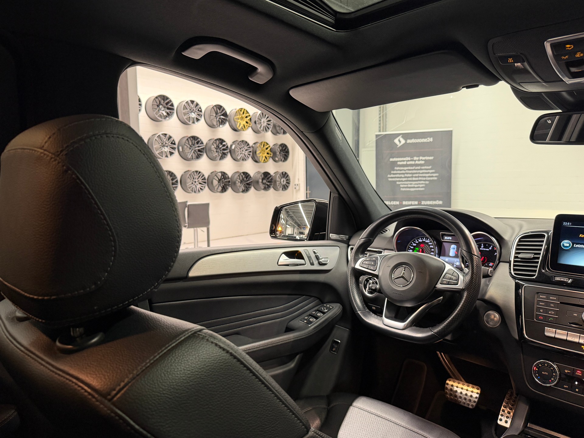 MERCEDES-BENZ GLE 43 AMG *CH-Auto*Frisch ab MFK*Garantie*Luftfederung*-image-18