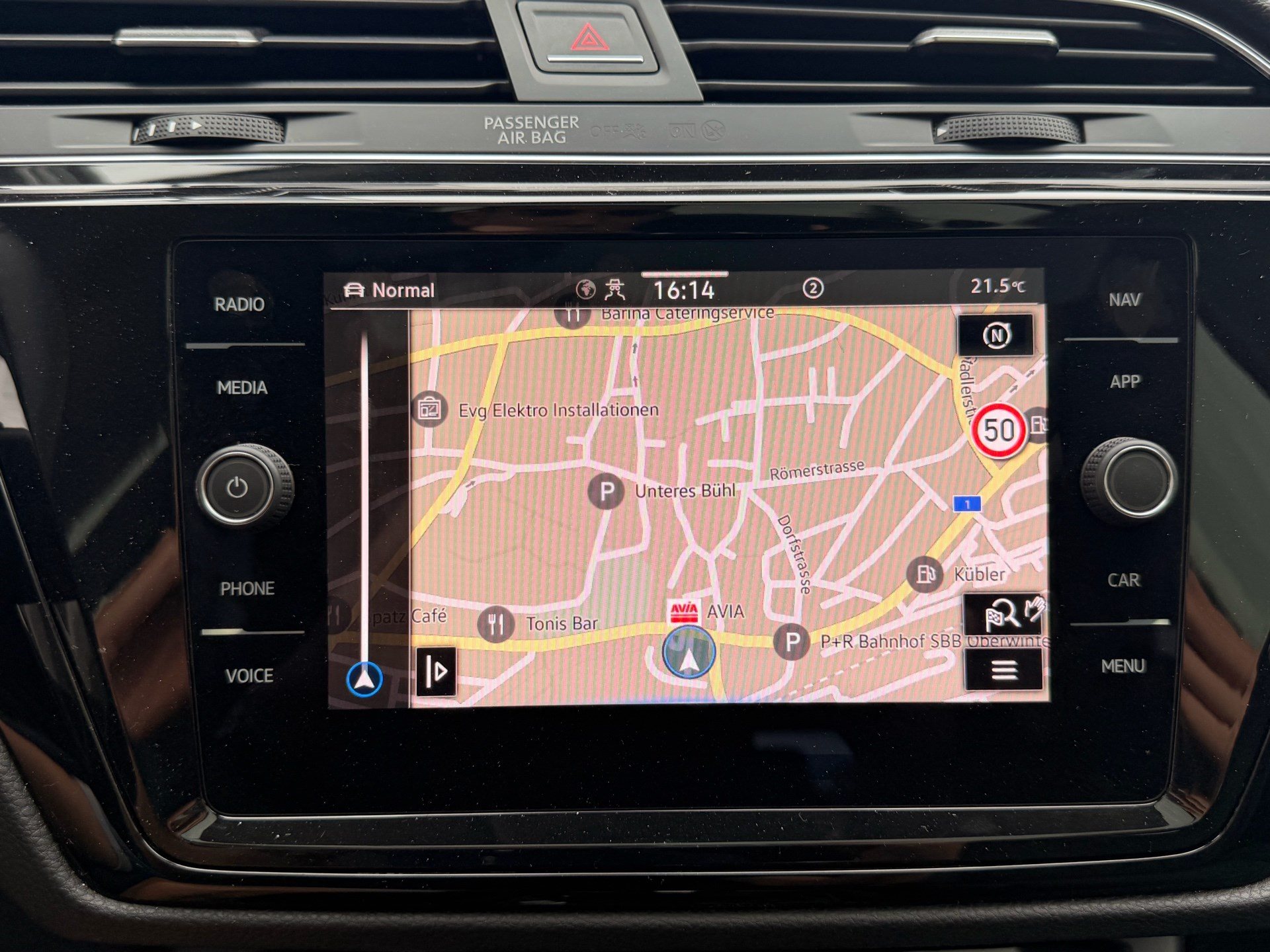 VW Touran 1.5 TSI Highline R-LINE *** TOP AUSSTATTUNG ***-image-12