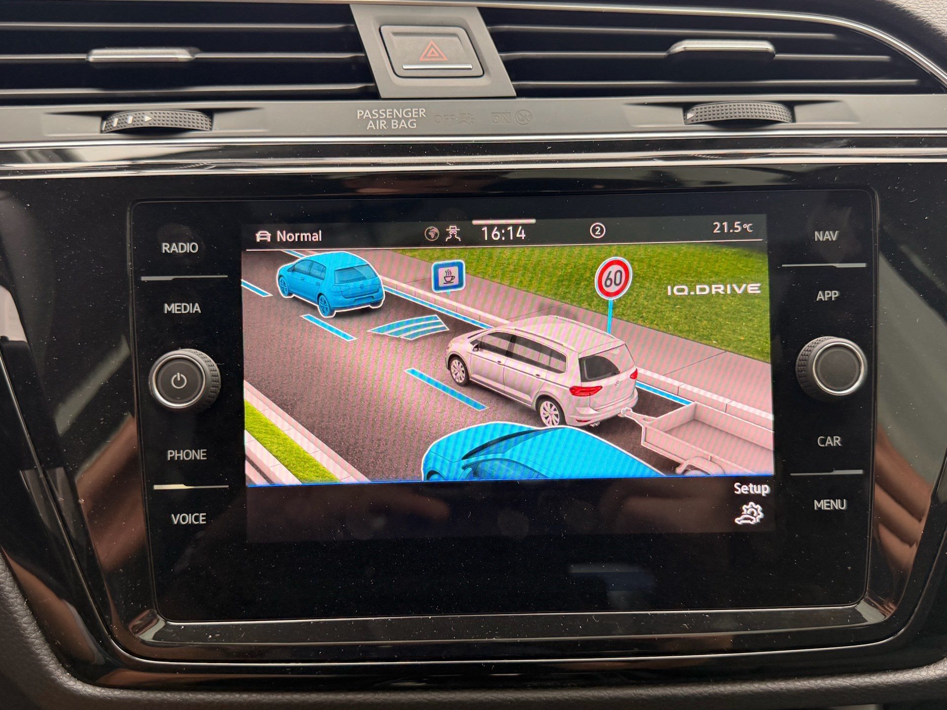 VW Touran 1.5 TSI Highline R-LINE *** TOP AUSSTATTUNG ***-image-15