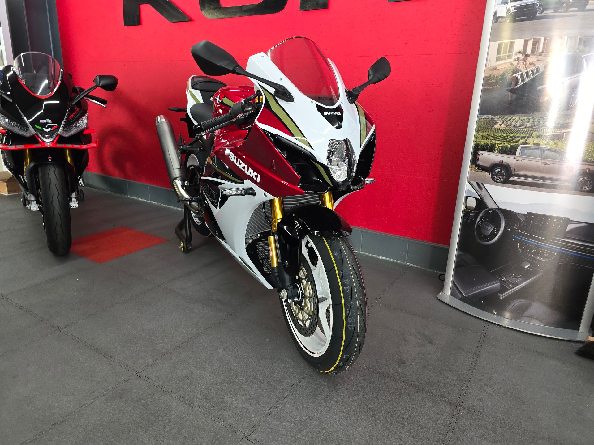 SUZUKI 40 ème anniversaire versoi RR-image-2