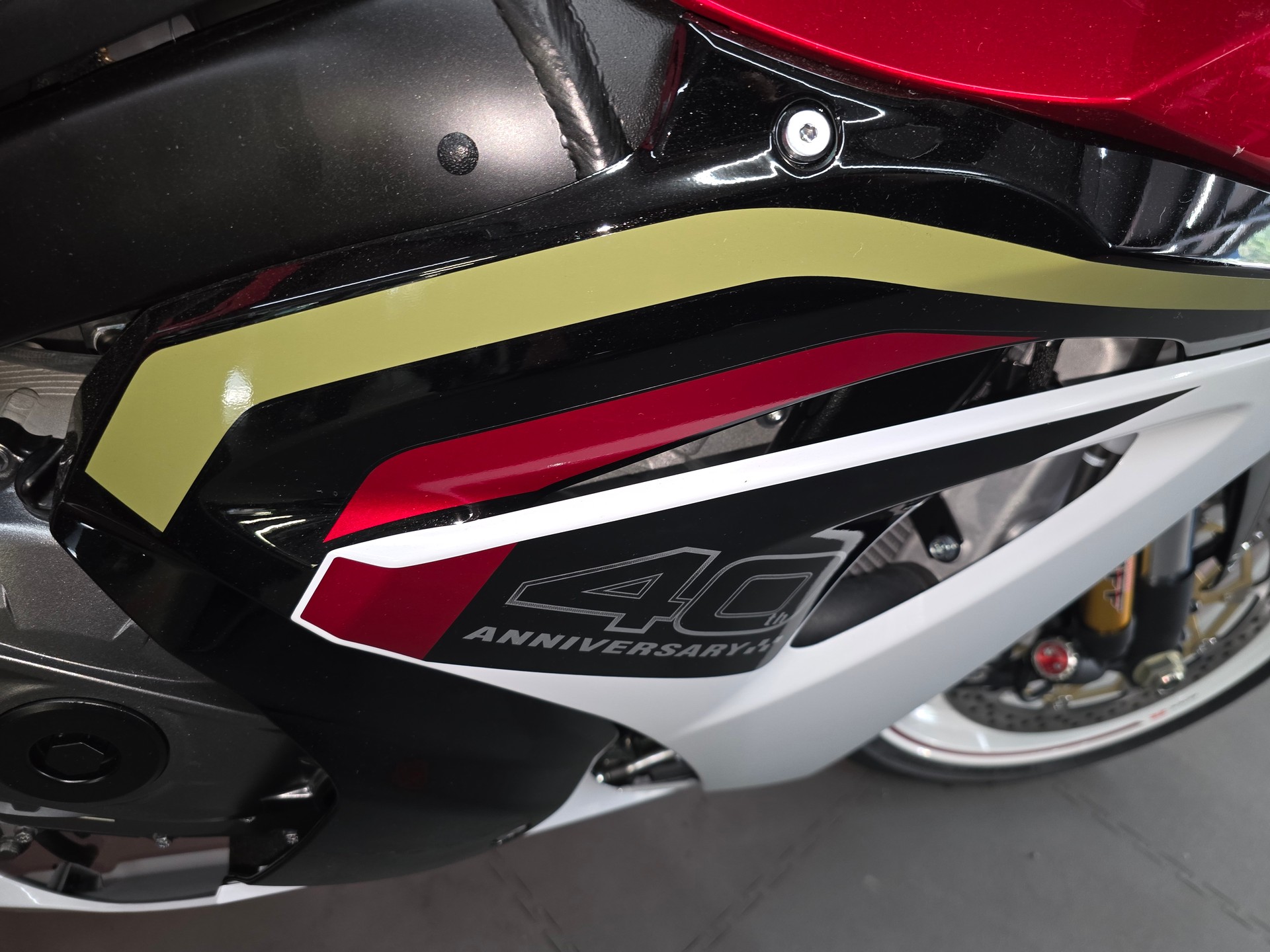 SUZUKI 40 ème anniversaire versoi RR-image-5