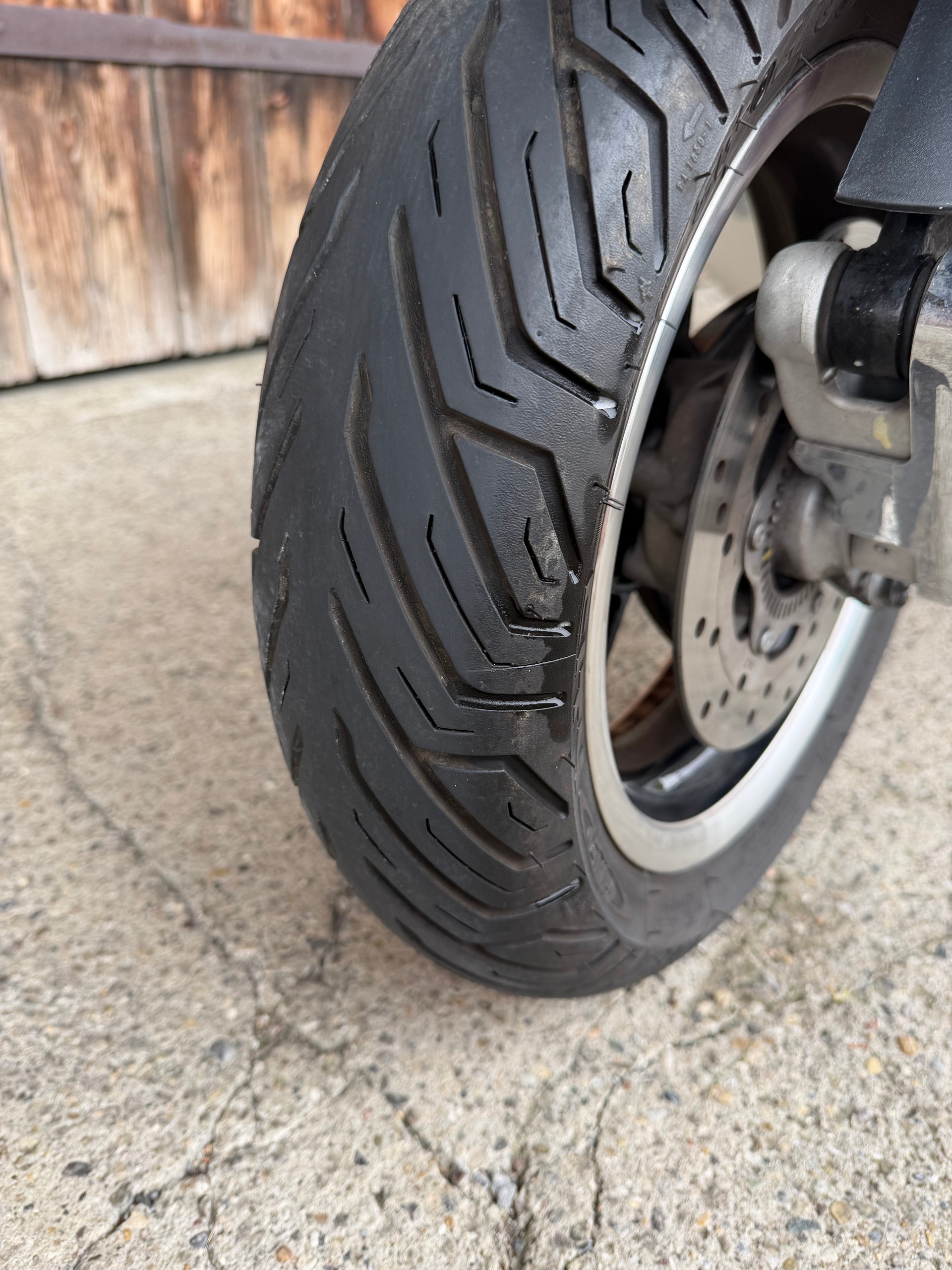 PIAGGIO Vespa GTS Super 300-image-8
