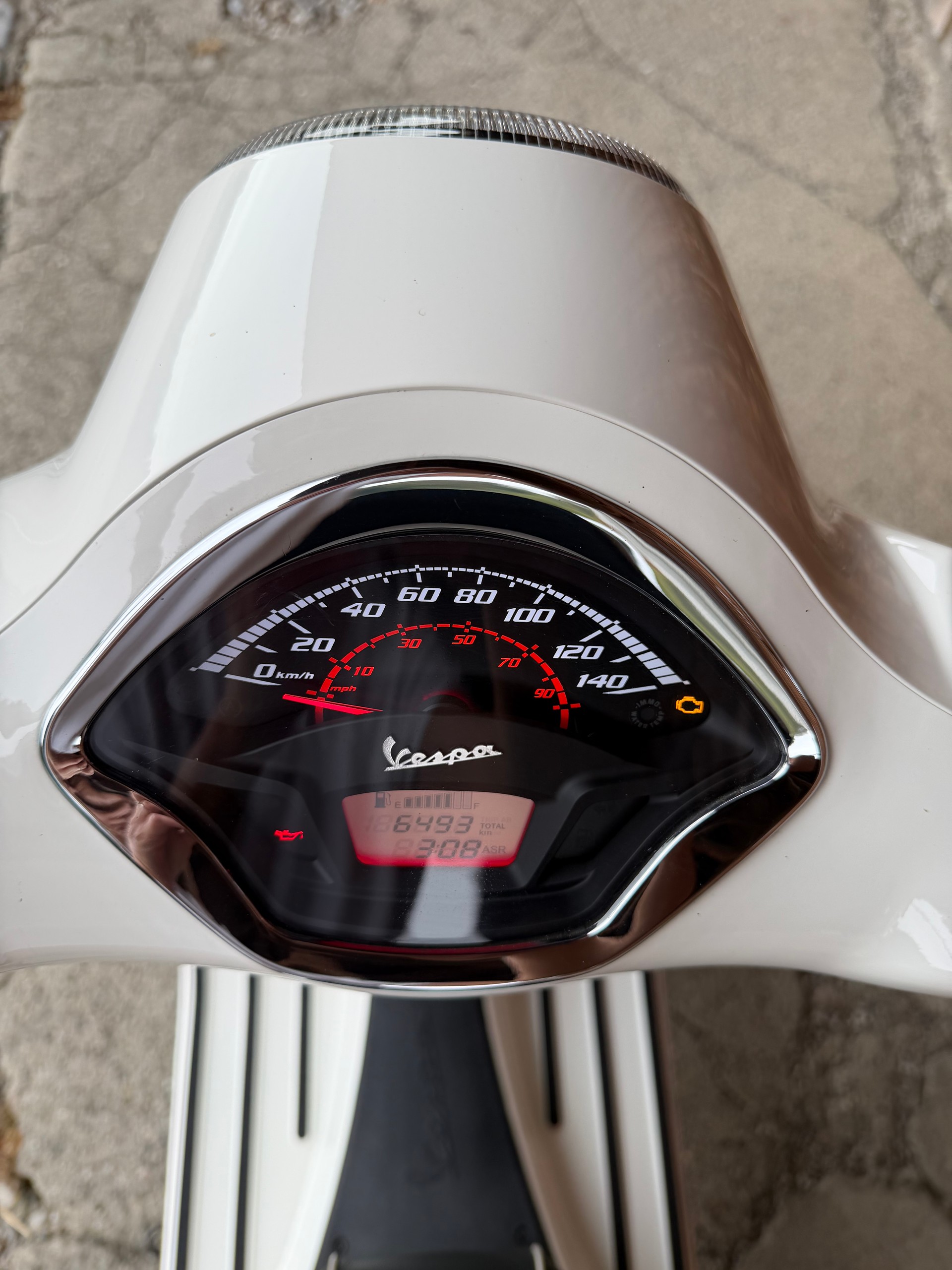 PIAGGIO Vespa GTS Super 300-image-5