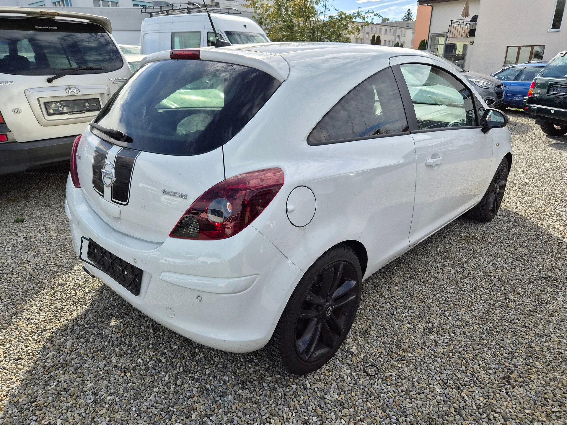 OPEL Corsa 1.4 Turbo Color Edition-image-4