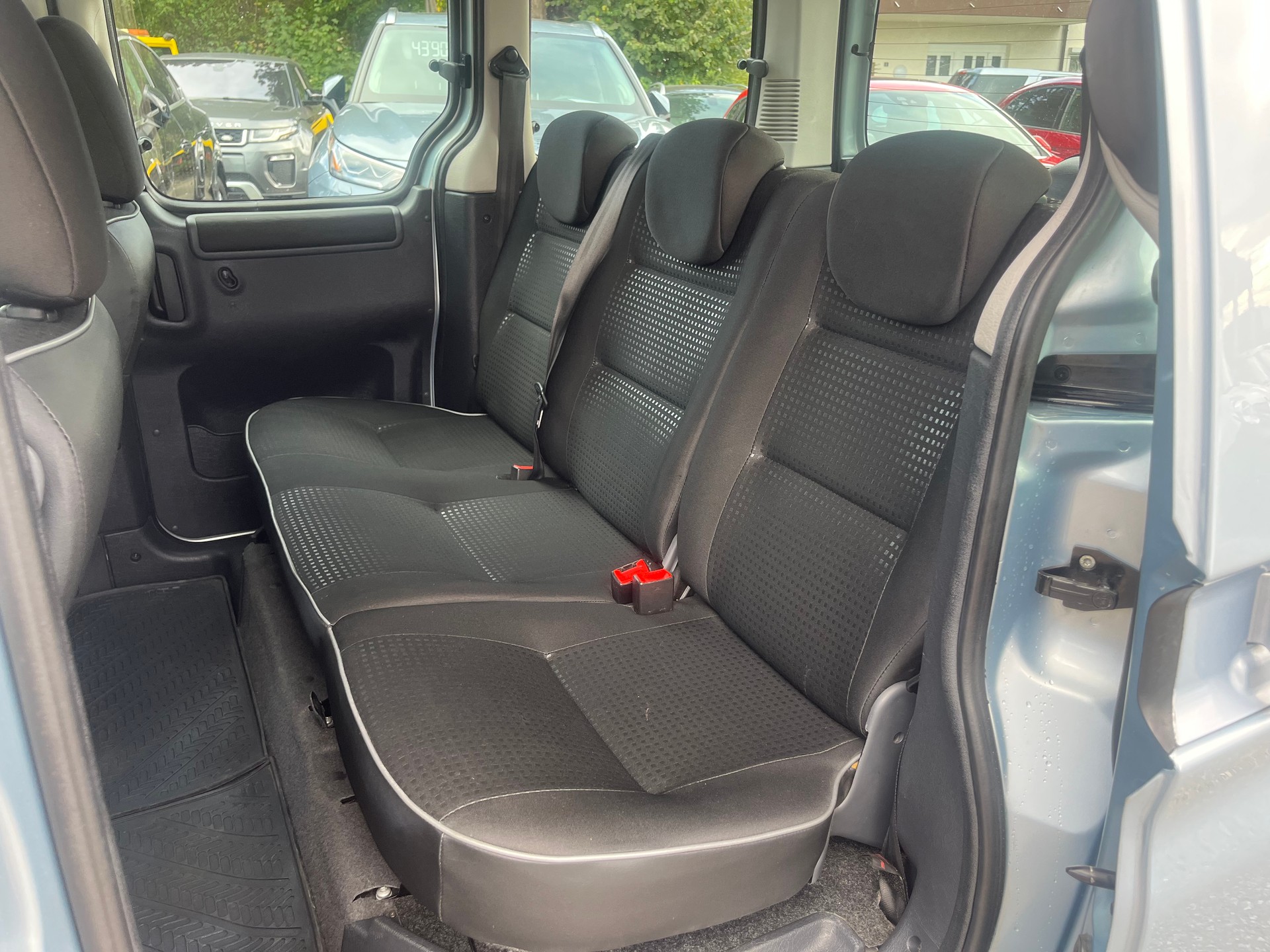 PEUGEOT Partner 1.4 XT-image-10