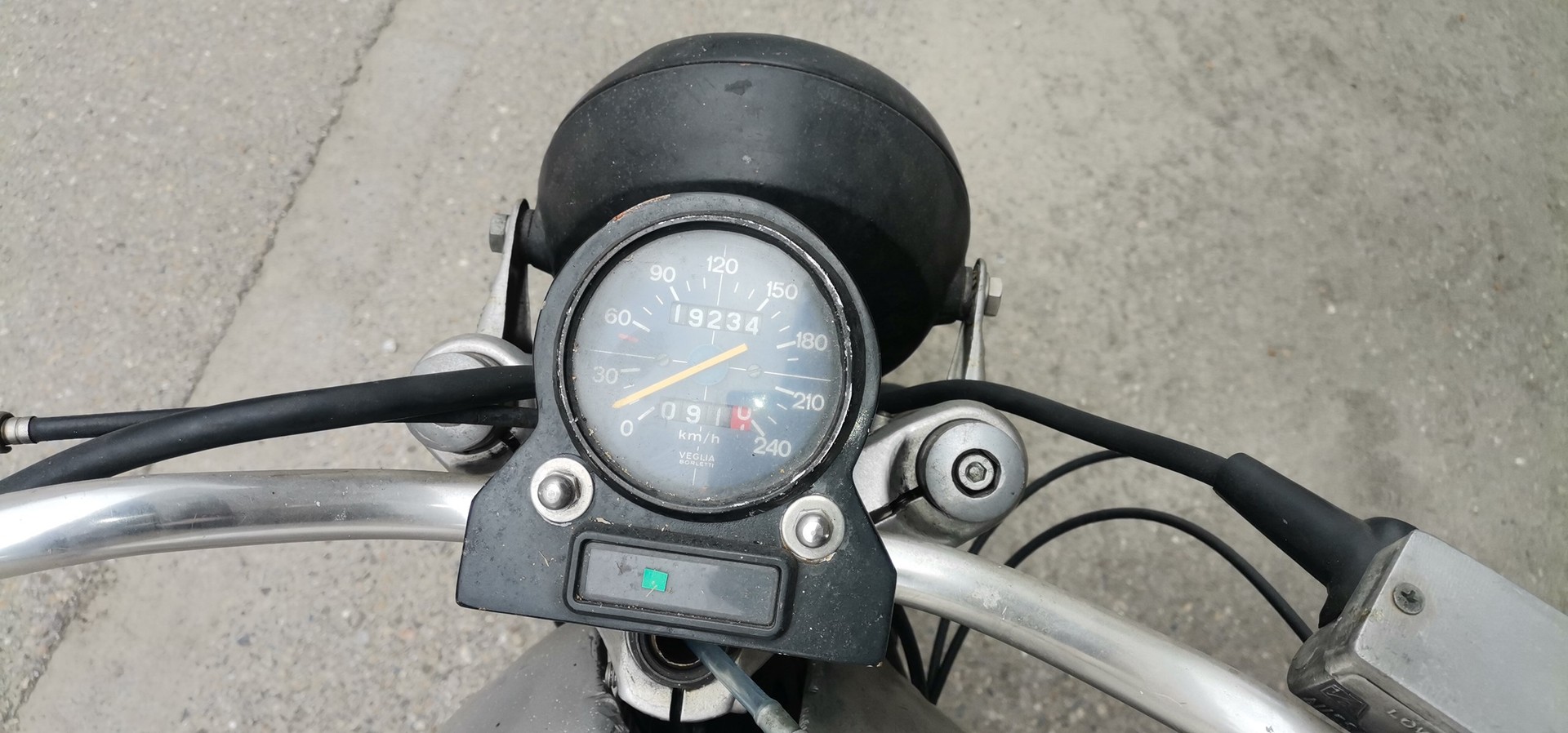 MOTO GUZZI 850 Le Mans 2-image-11