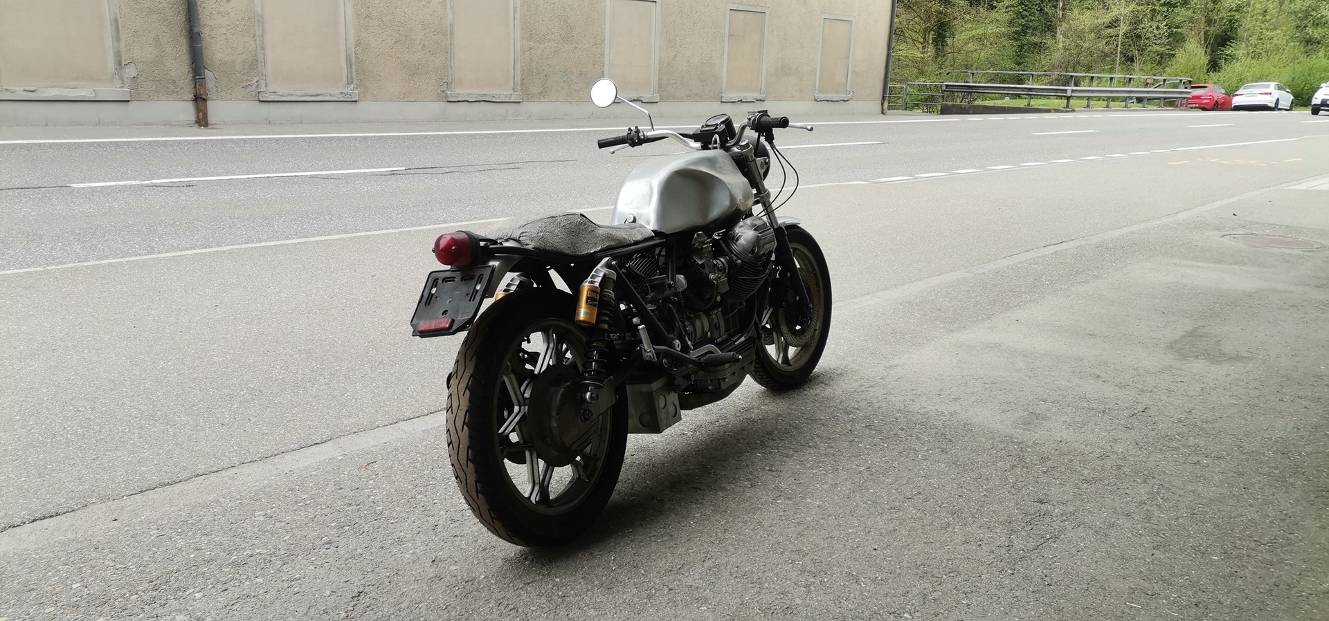 MOTO GUZZI 850 Le Mans 2-image-2