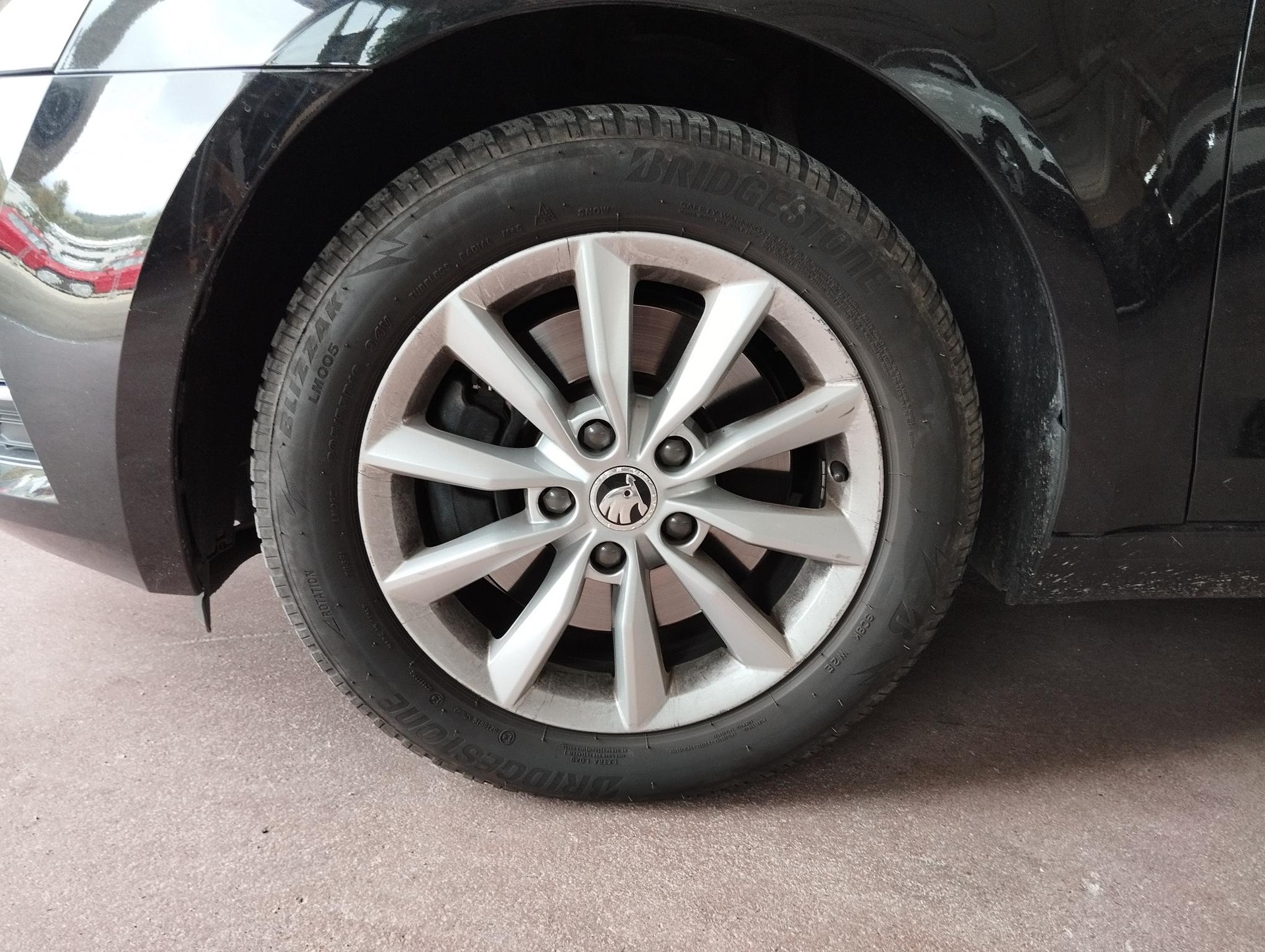 SKODA Octavia Combi 2.0 TSI Style DSG-showroom-element-2