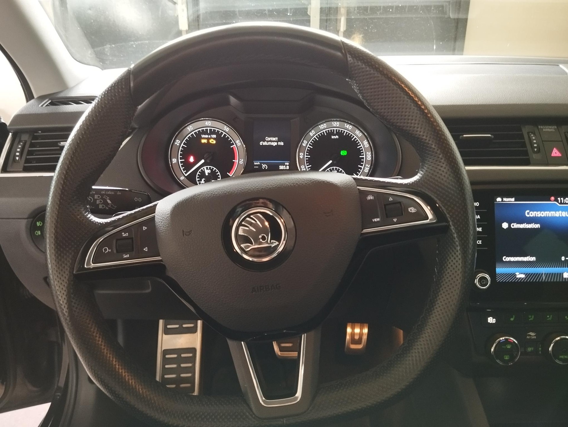 SKODA Octavia Combi 2.0 TSI Style DSG-image-6