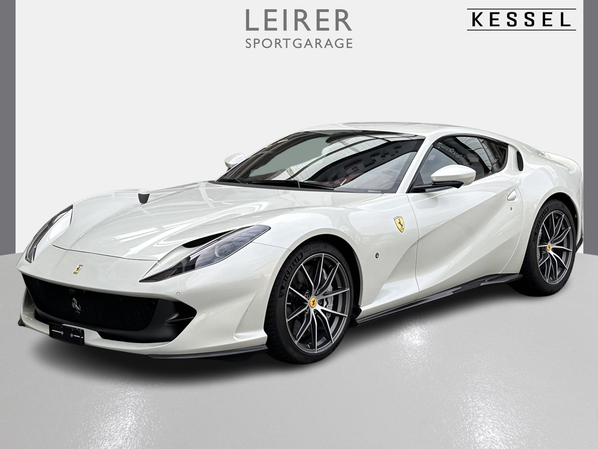 FERRARI 812 Superfast