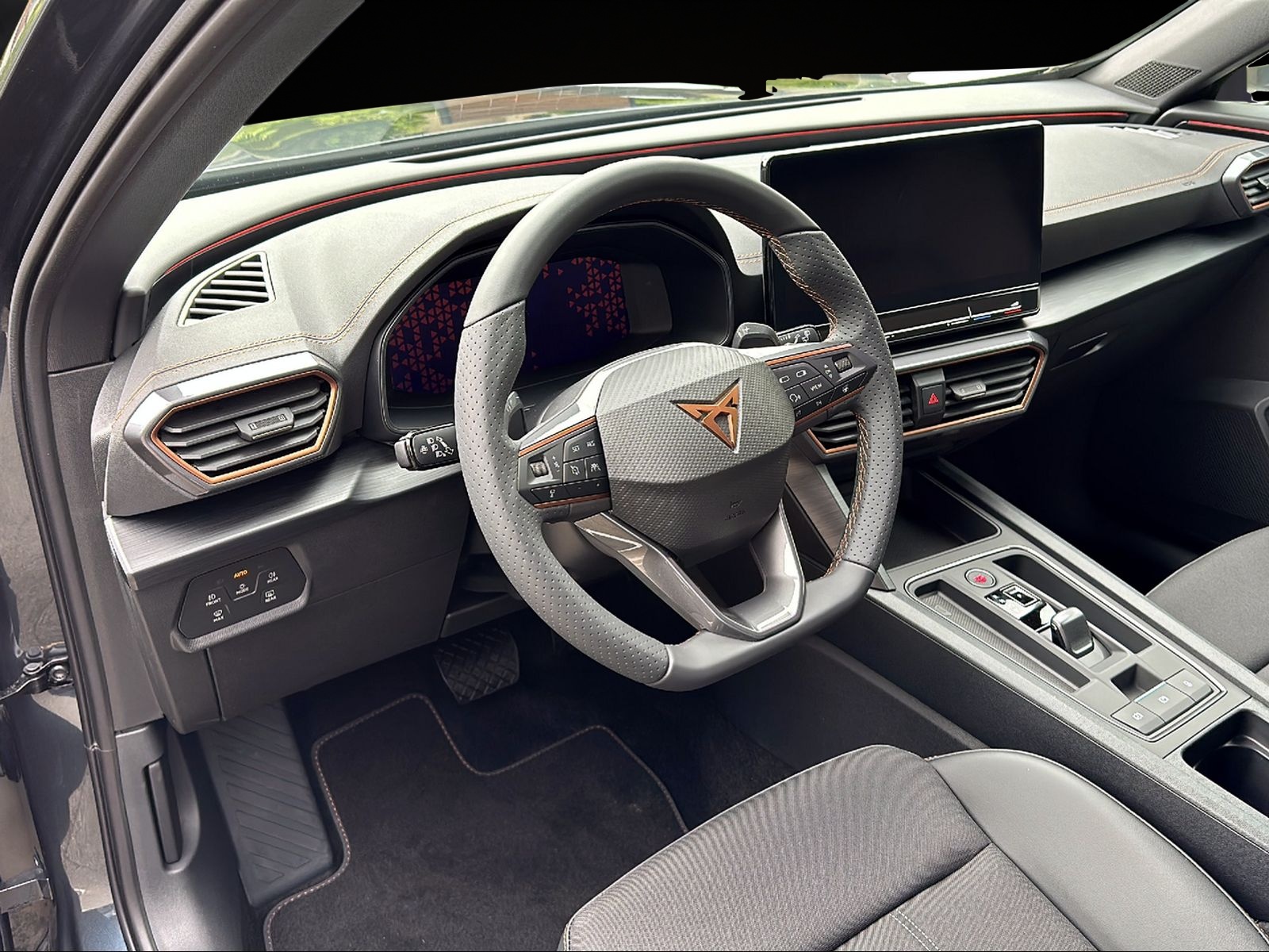 CUPRA Formentor 2.0TSI 4Drive Sensacion DSG-image-8