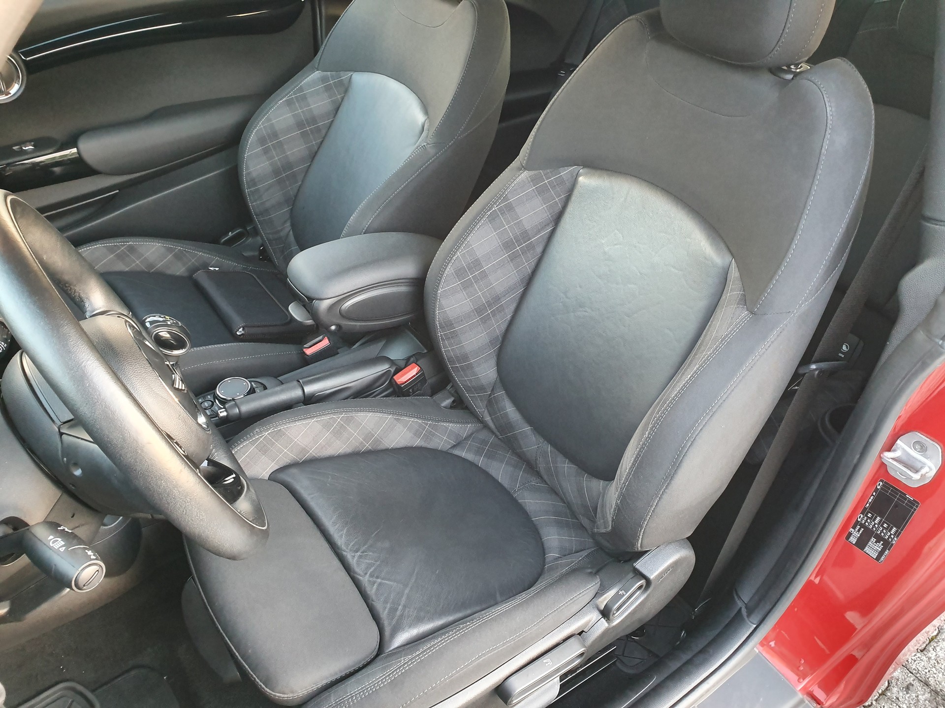 MINI Cooper Steptronic-image-5