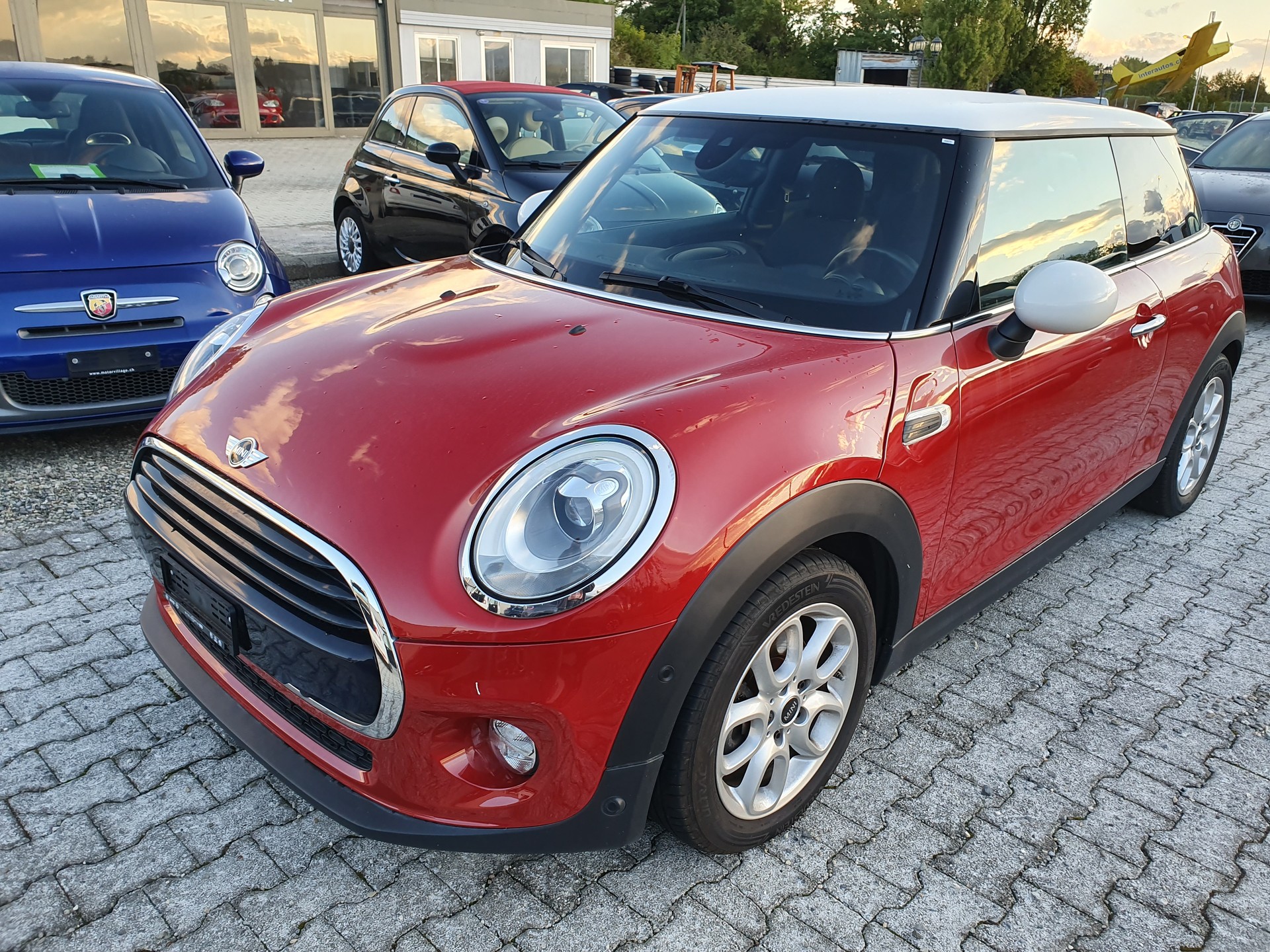 MINI Cooper Steptronic-image-1
