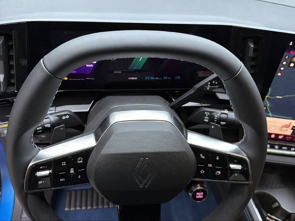 RENAULT RAFALE E-TECH HYBRID Atelier Alpine E-TECH plug-in hybrid 4x4 300-image-11