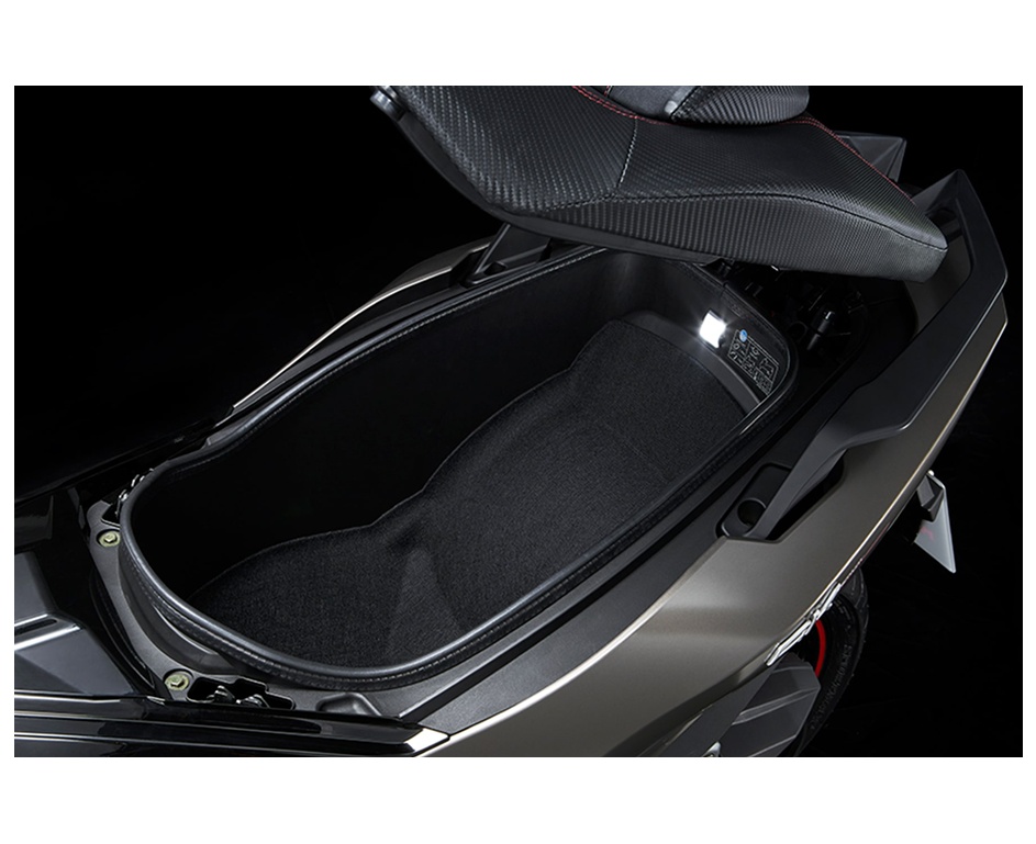 KYMCO AK 575i ABS Premium-image-9