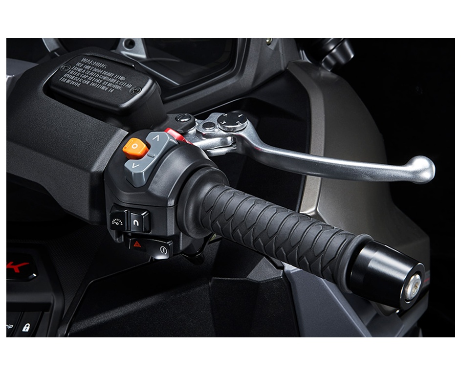 KYMCO AK 575i ABS Premium-image-13