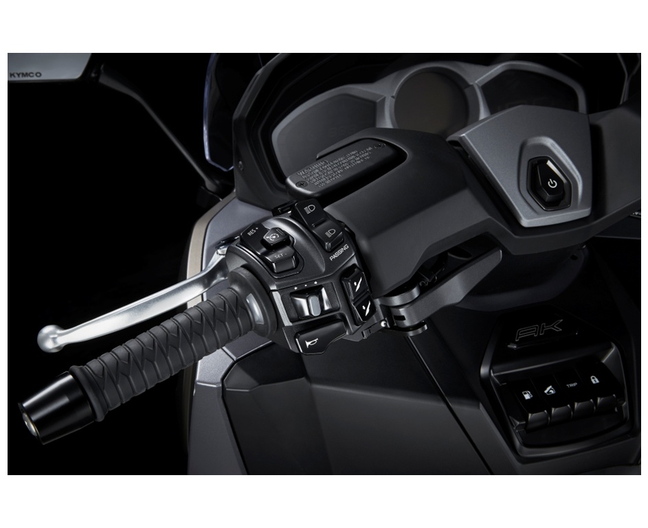 KYMCO AK 575i ABS Premium-image-7