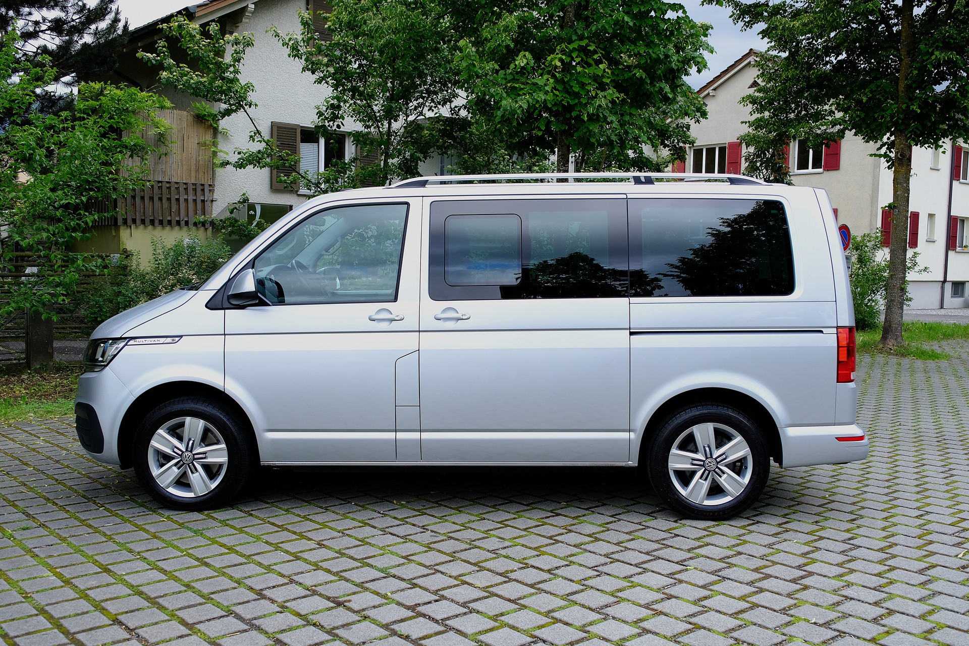 VW T6.1 Multivan 2.0 Bi-TDI Comfortline DSG-image-4