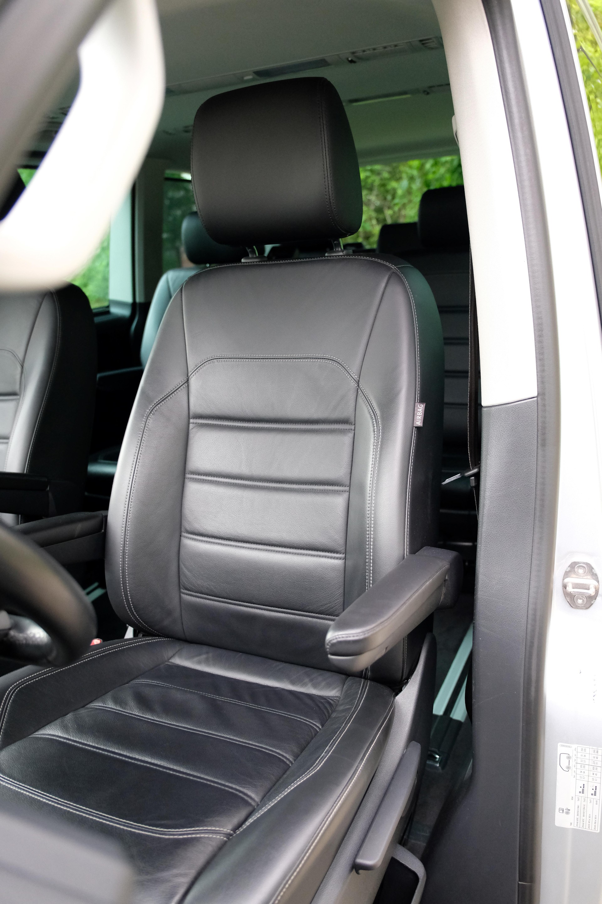 VW T6.1 Multivan 2.0 Bi-TDI Comfortline DSG-image-15