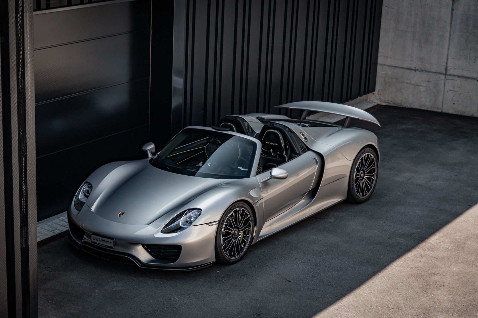 PORSCHE 918 Spyder-image-25