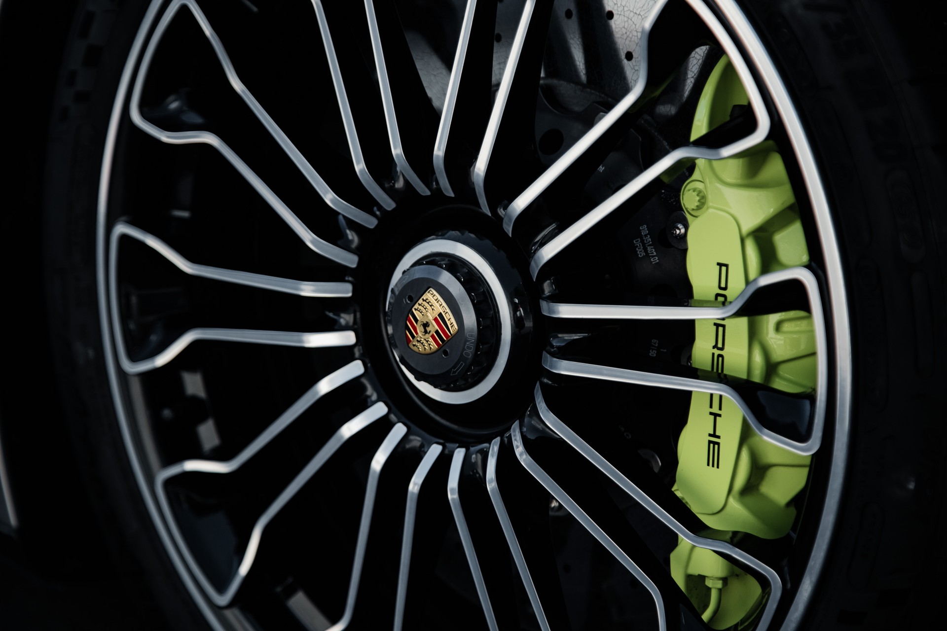 PORSCHE 918 Spyder-image-22