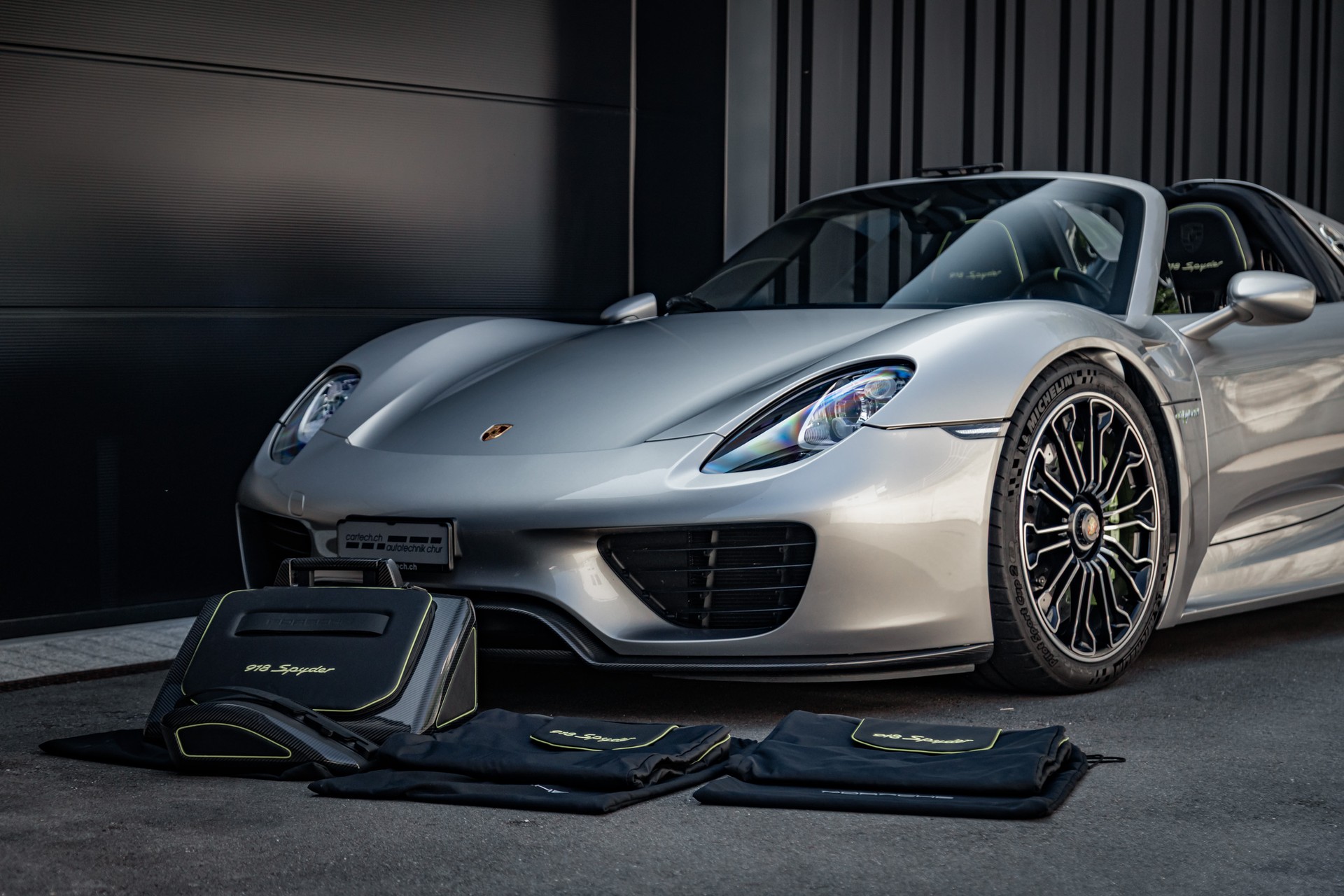 PORSCHE 918 Spyder-image-9