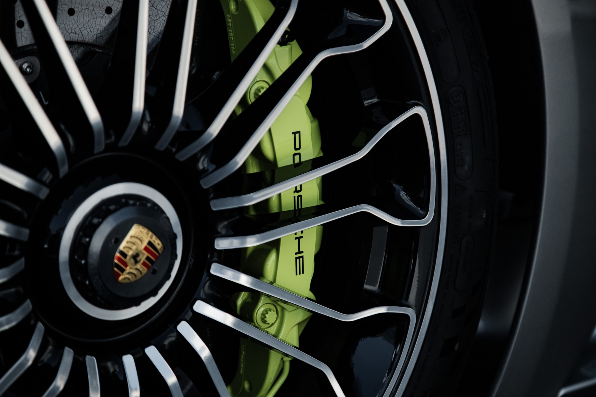 PORSCHE 918 Spyder-image-21