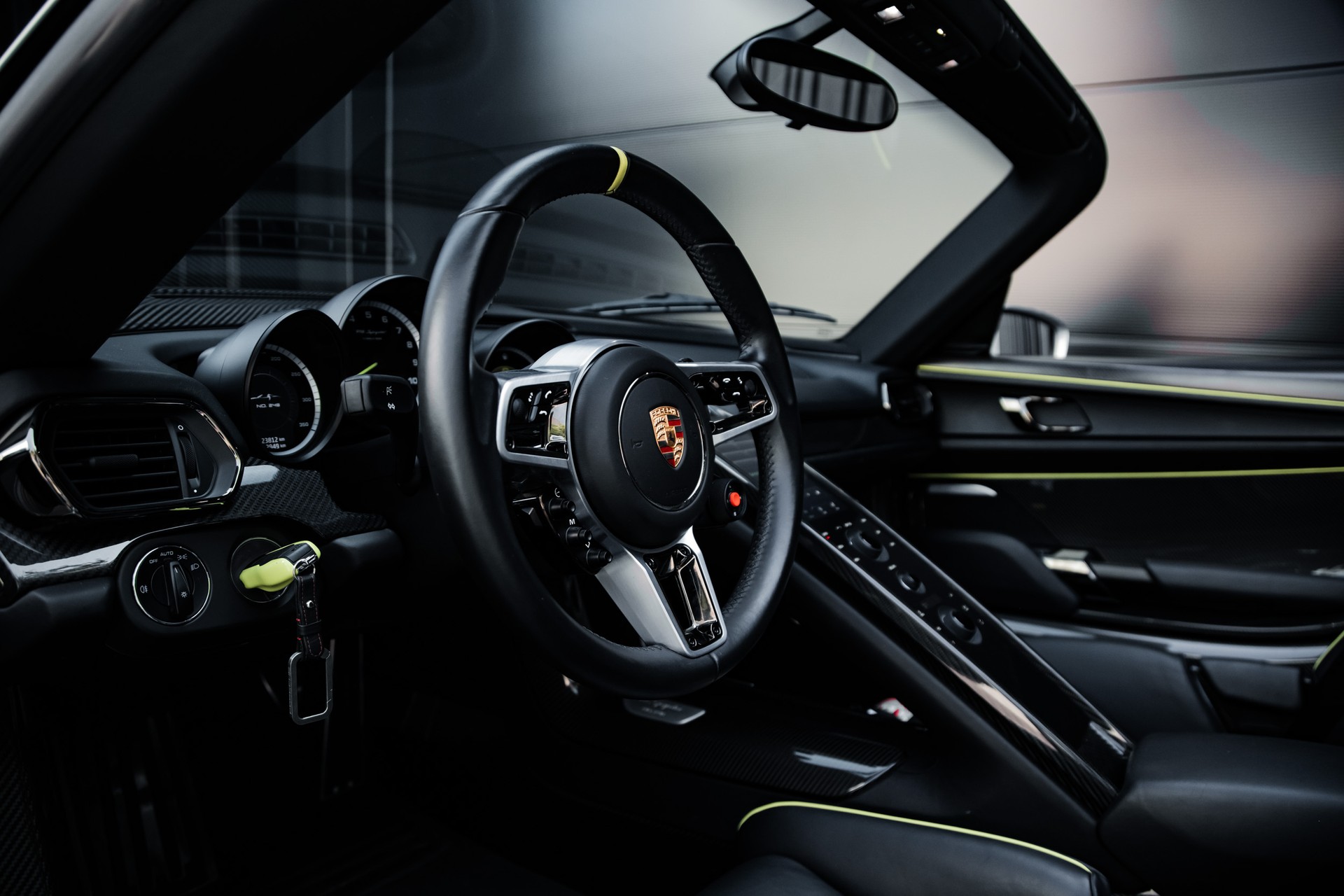 PORSCHE 918 Spyder-image-17