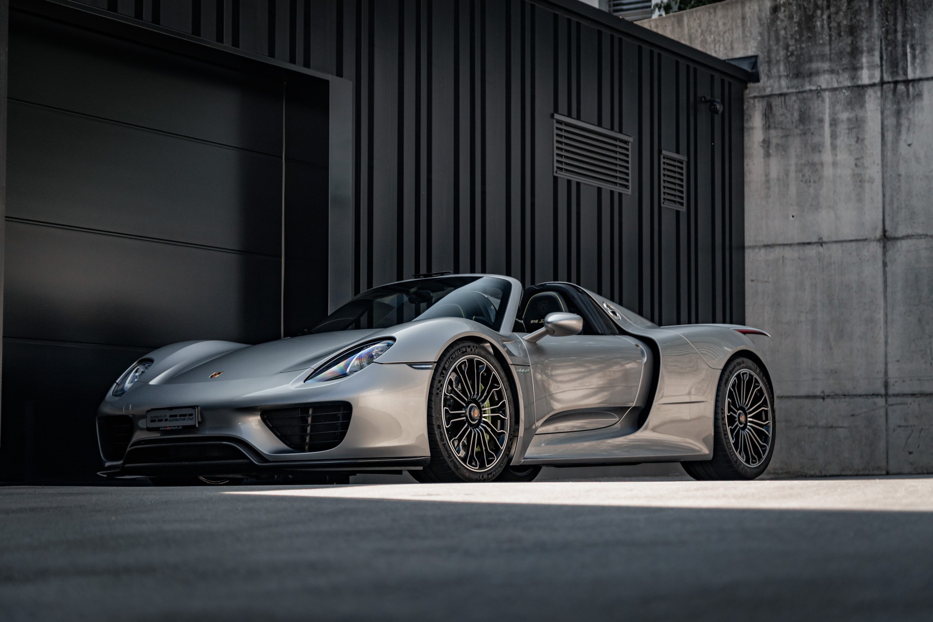 PORSCHE 918 Spyder-image-29