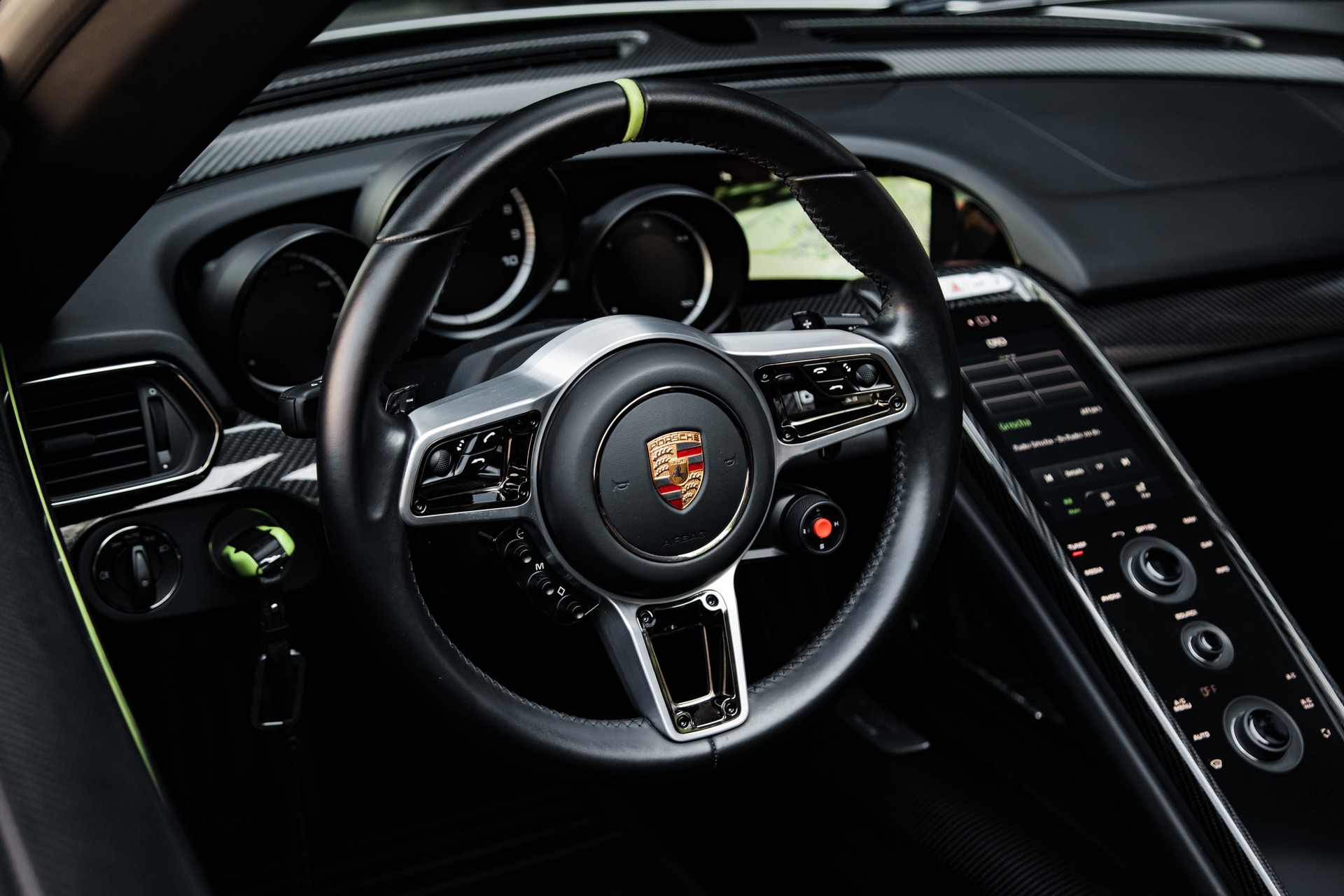PORSCHE 918 Spyder-image-14