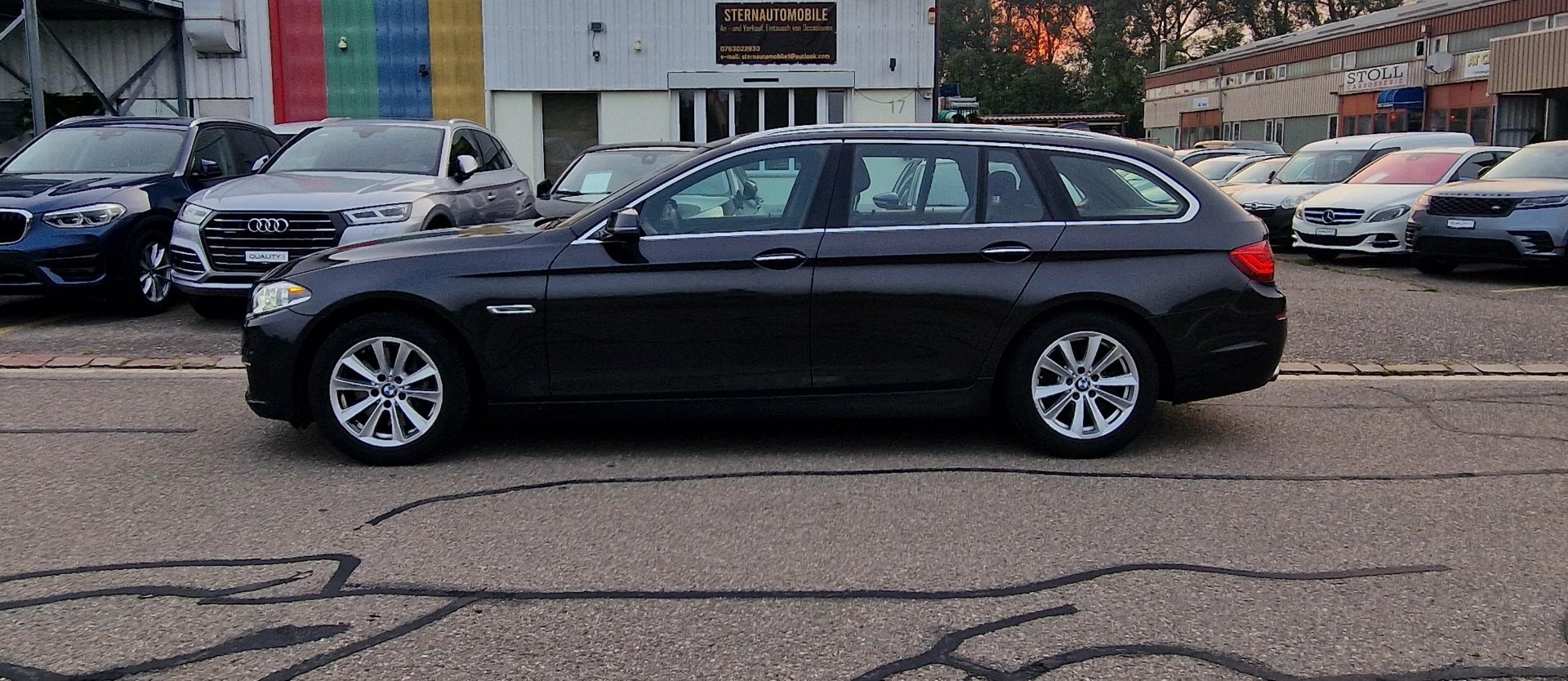 BMW 528i Touring xDrive Luxury Line Steptronic-image-3