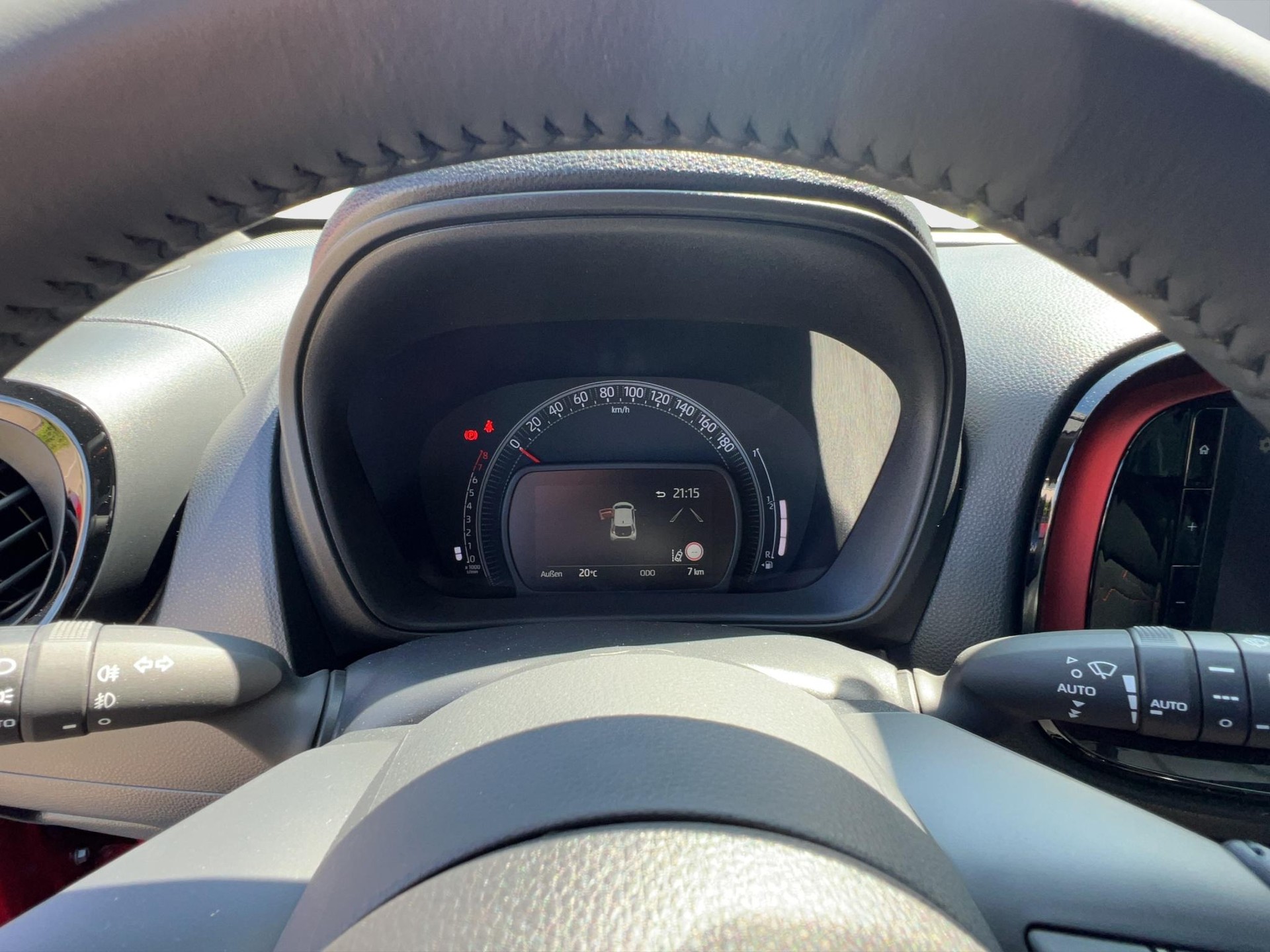 TOYOTA Aygo X 1.0 VVT-i Style-image-10