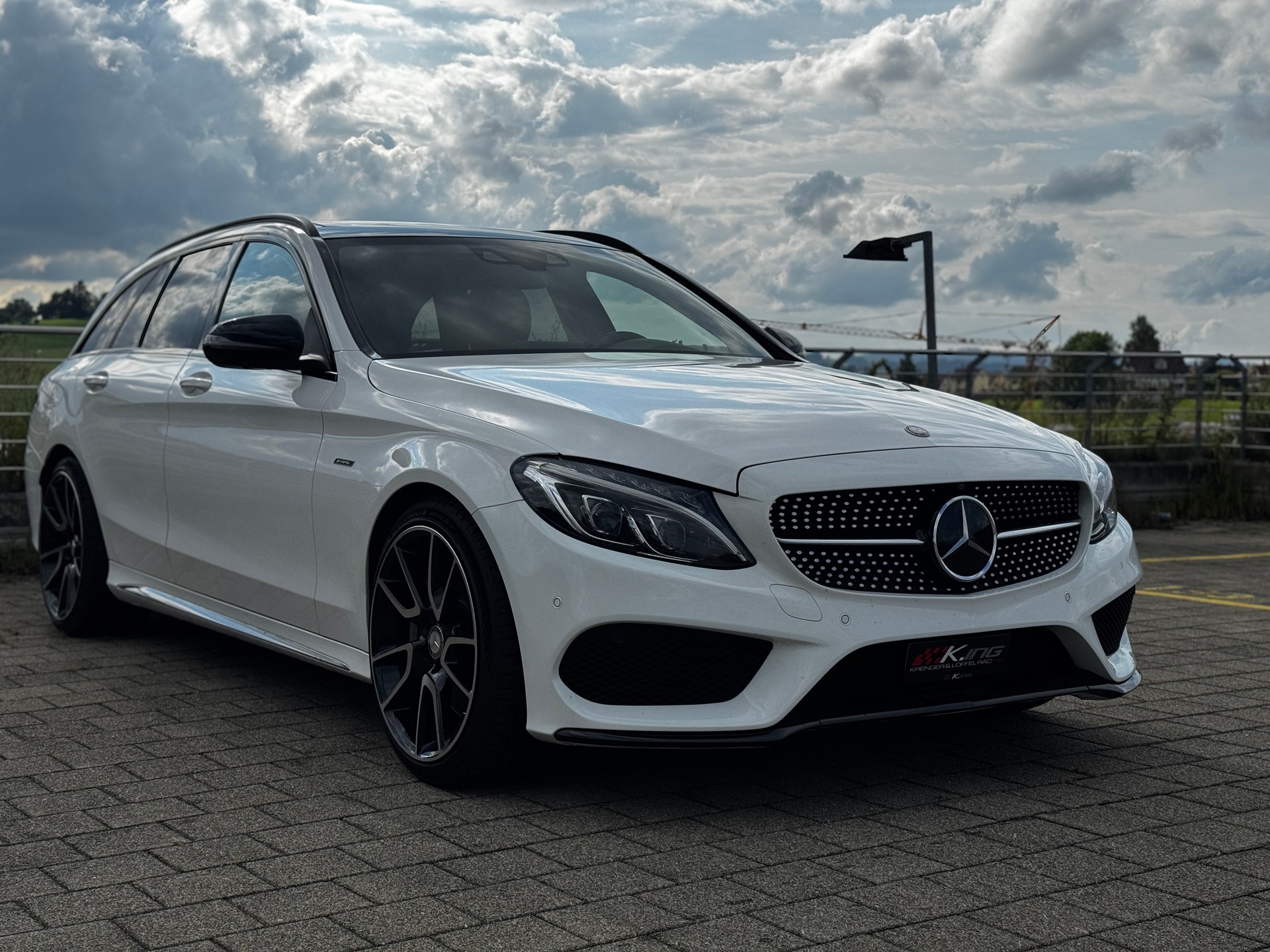 MERCEDES-BENZ C 450 AMG 4Matic 7G-Tronic-showroom-element-2
