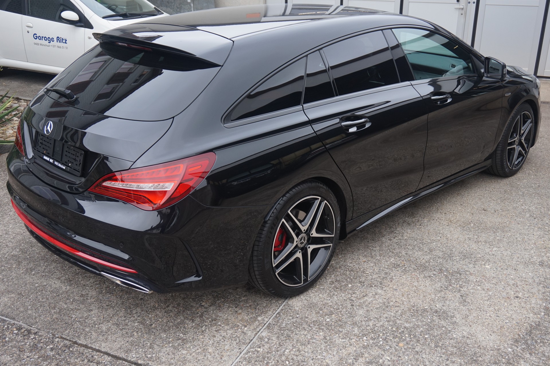 MERCEDES-BENZ CLA Shooting Brake 250 Sport 4Matic 7G-DCT-image-5