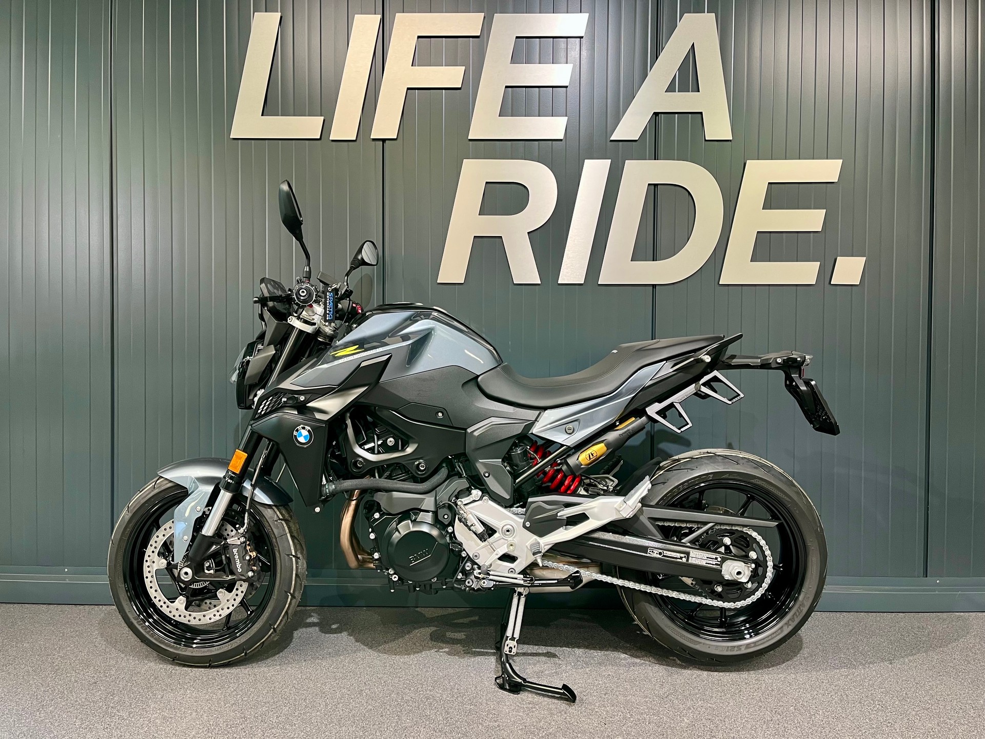 BMW F 900 R ABS-image-2