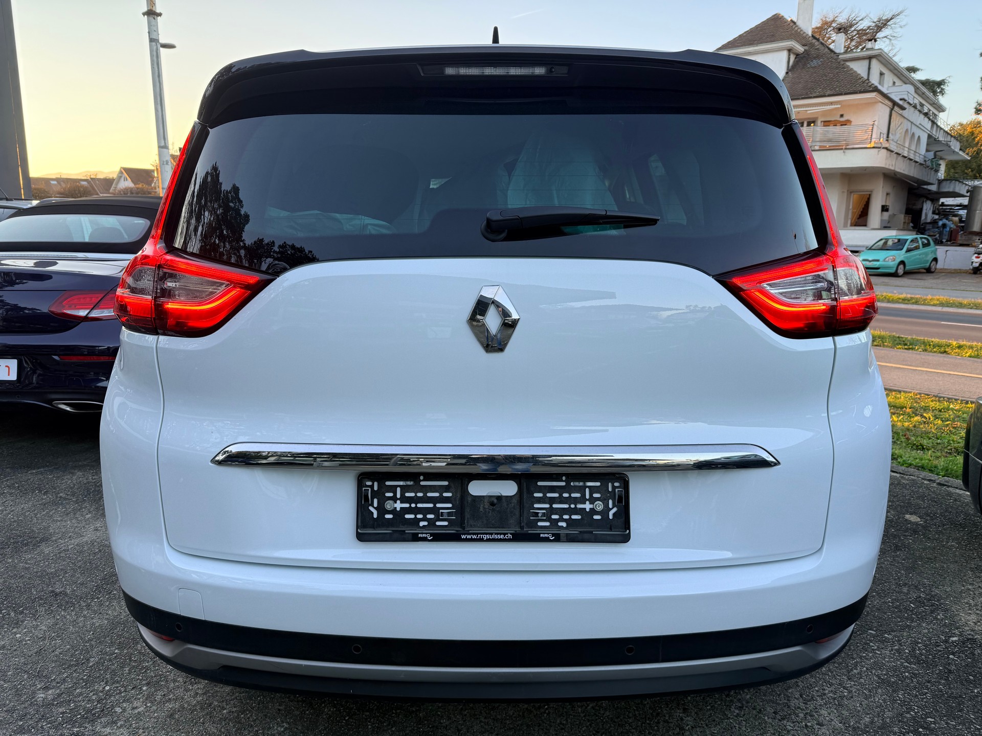 RENAULT Grand Scénic 1.3 16V Turbo Intens EDC-image-2