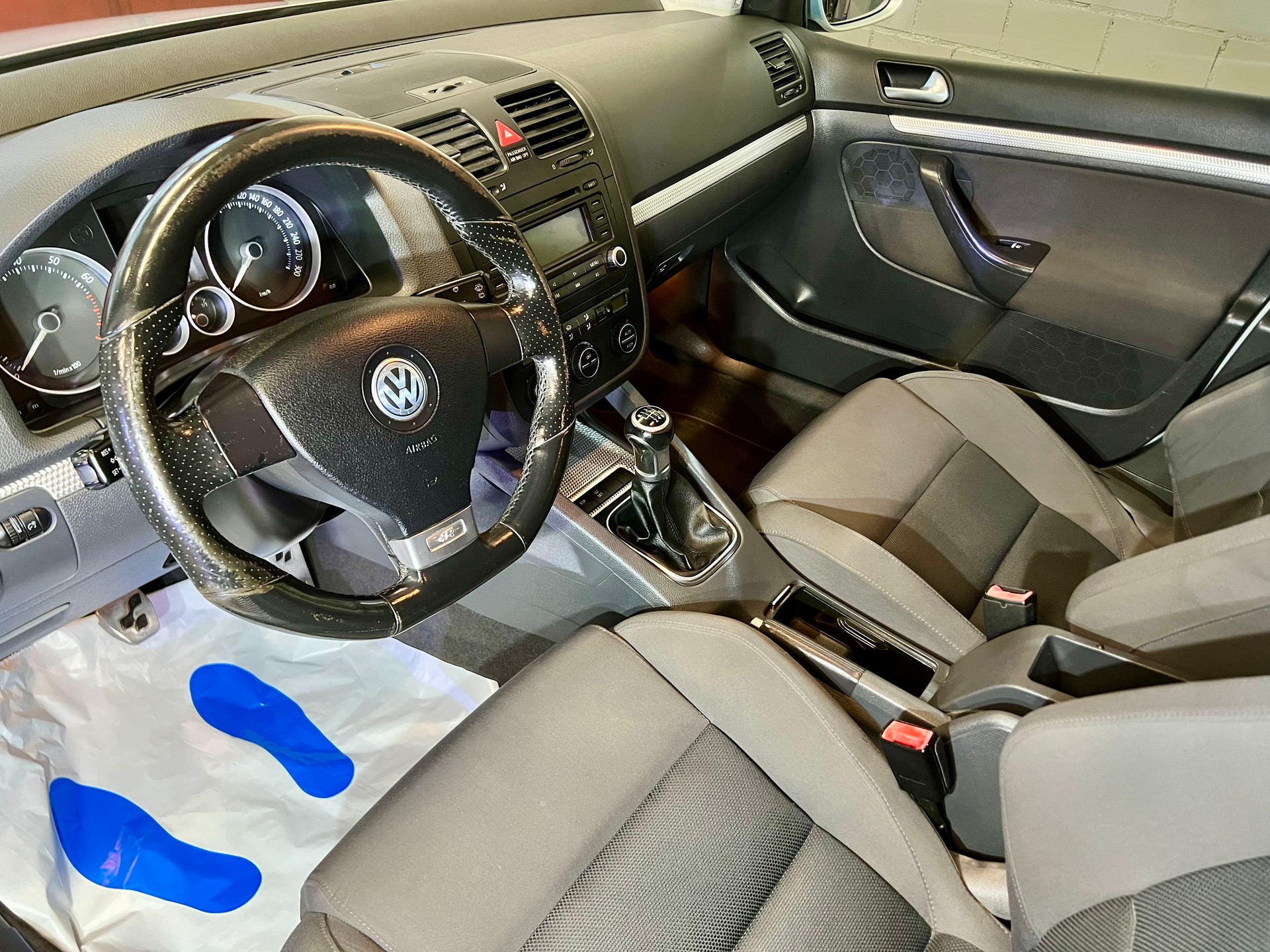 VW Golf R32 4Motion *Handschaltung*-image-10