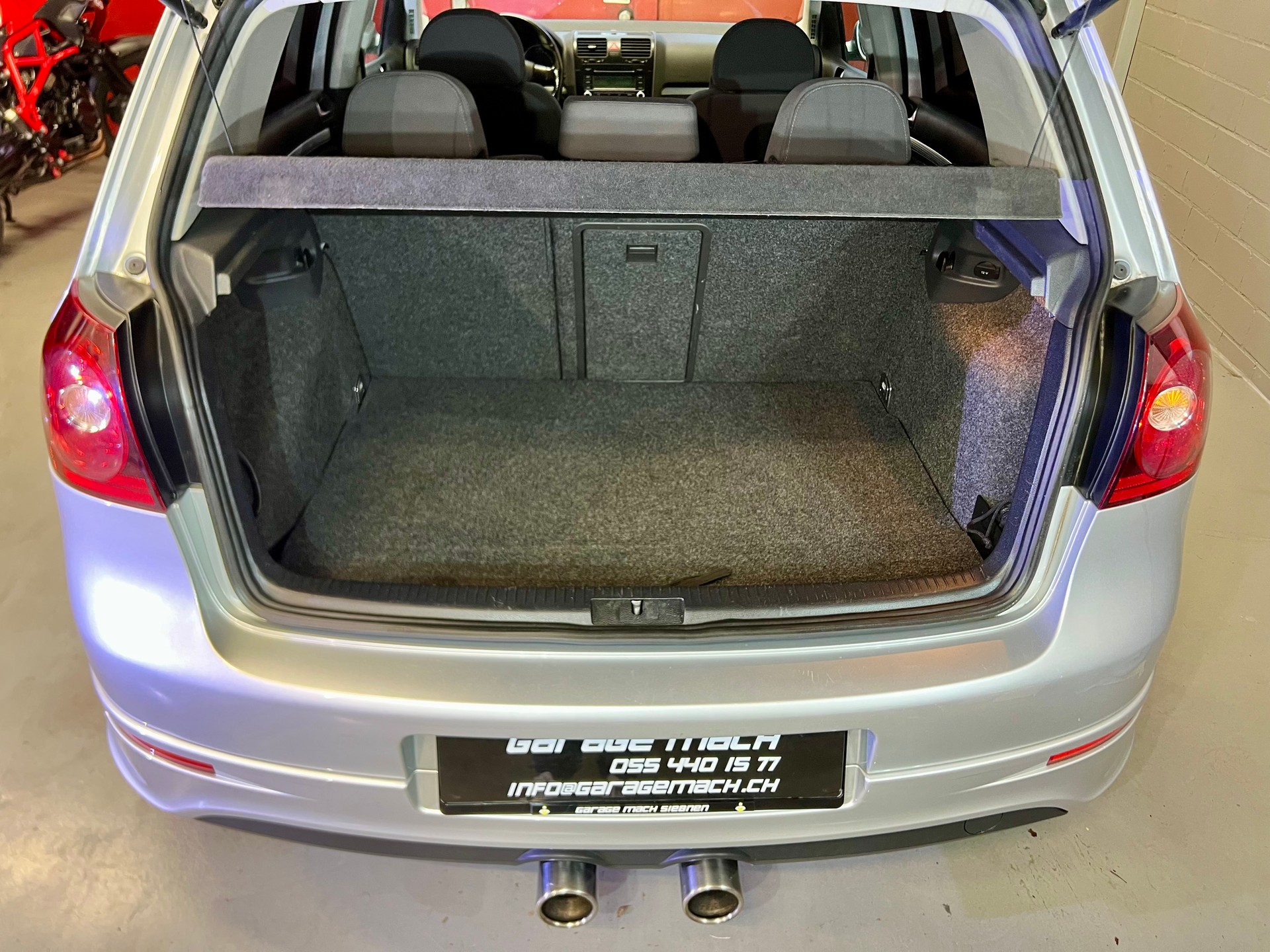 VW Golf R32 4Motion *Handschaltung*-image-8