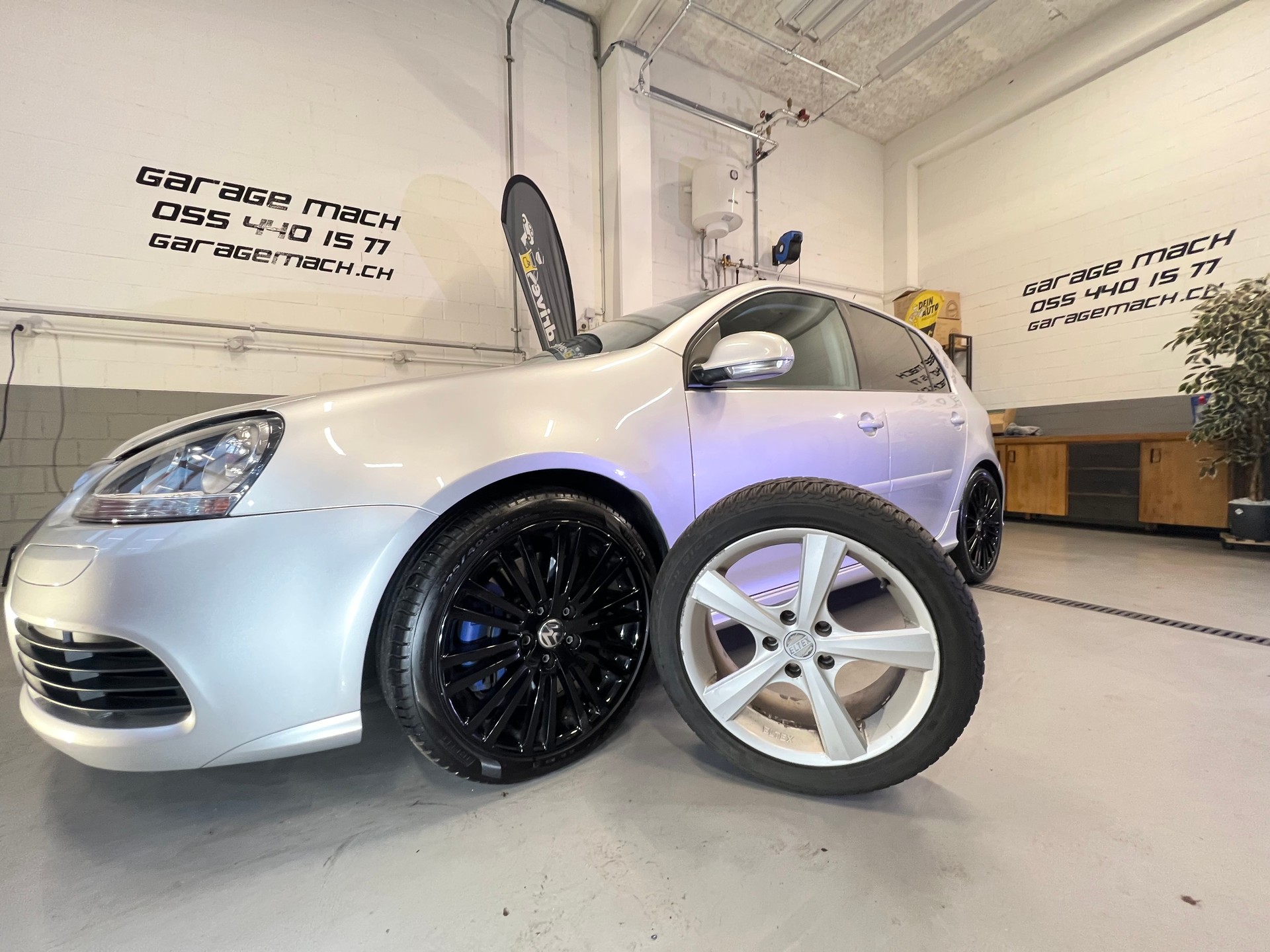 VW Golf R32 4Motion *Handschaltung*-showroom-element-2