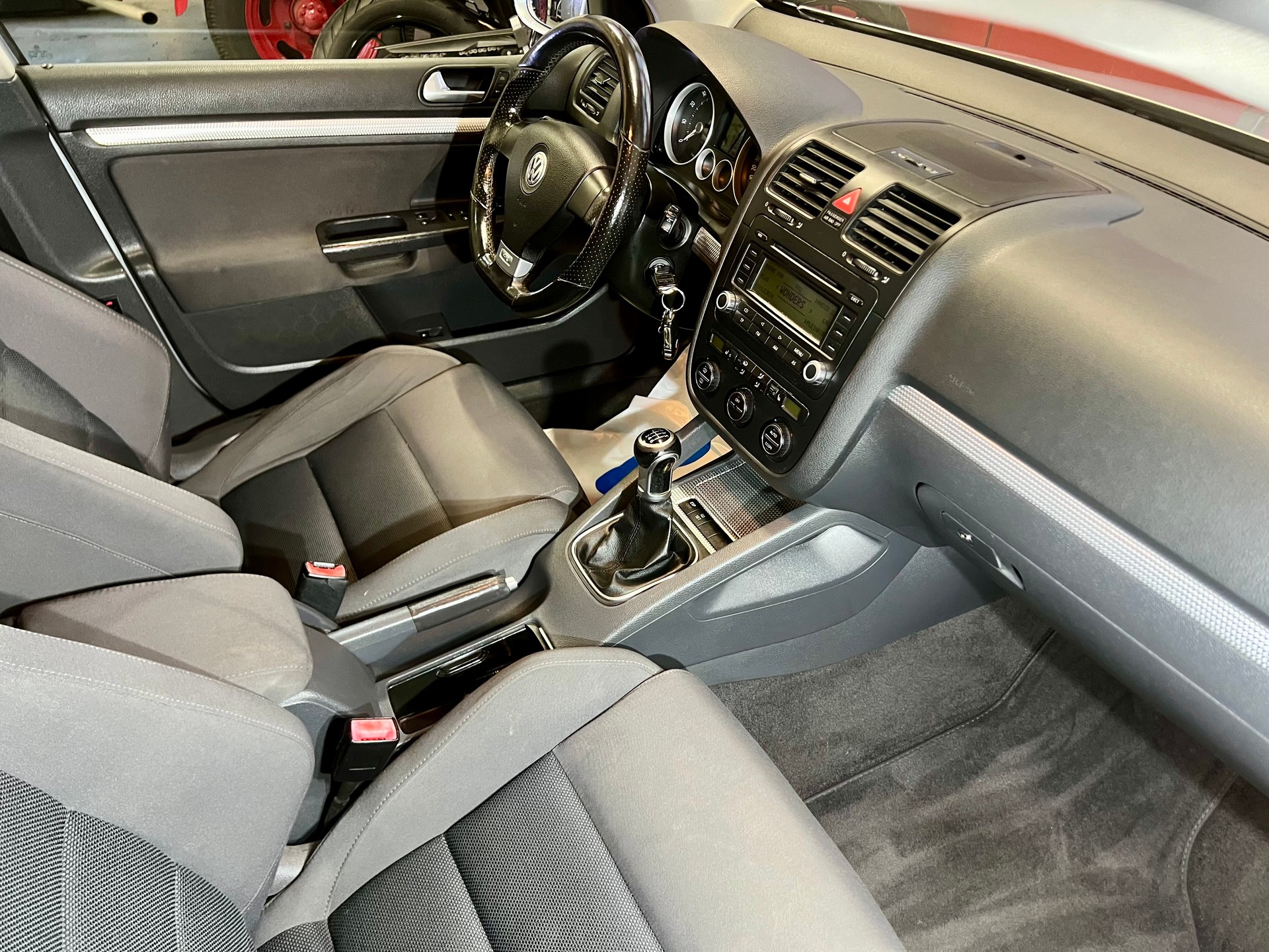 VW Golf R32 4Motion *Handschaltung*-image-13