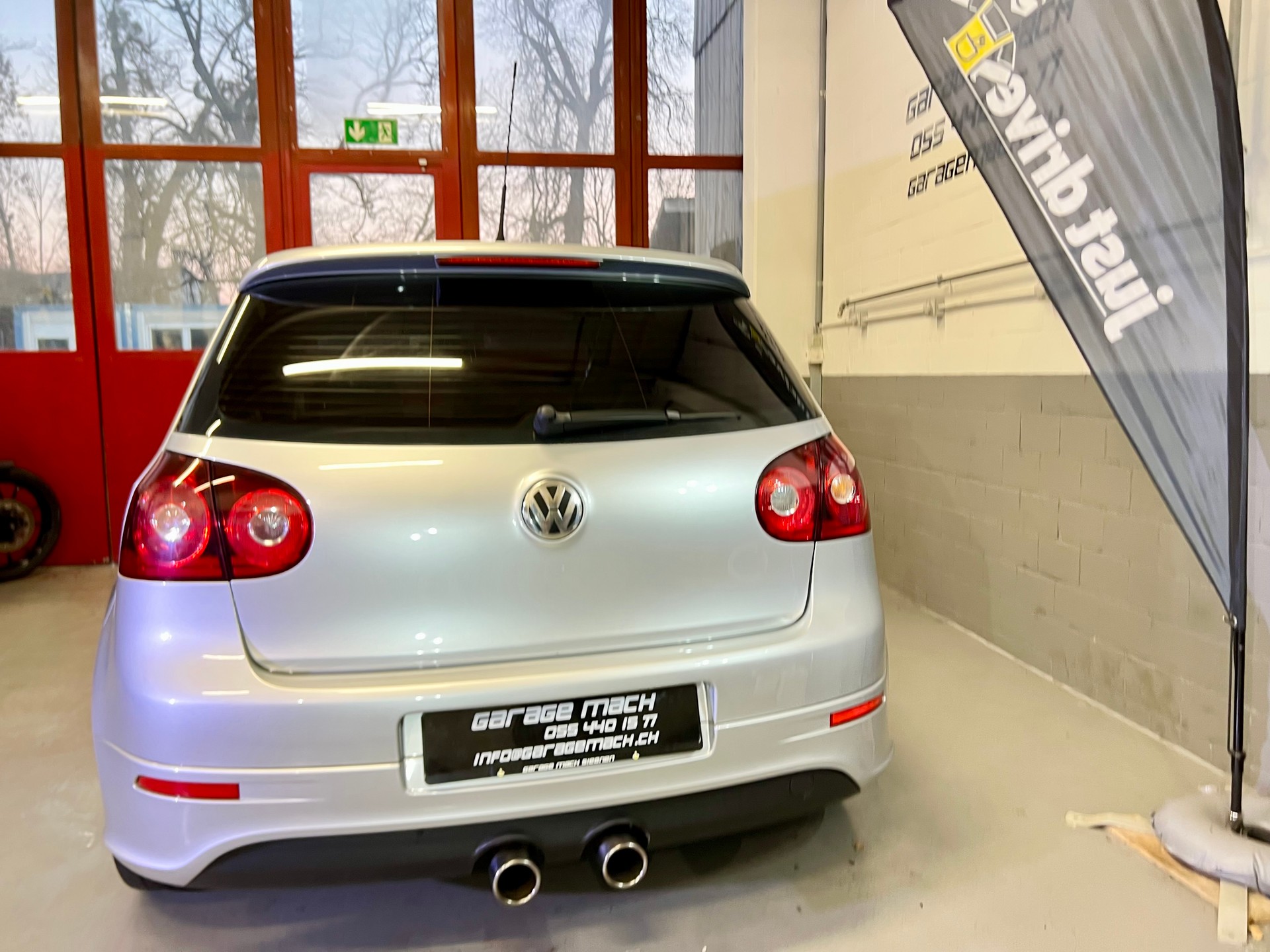 VW Golf R32 4Motion *Handschaltung*-image-7