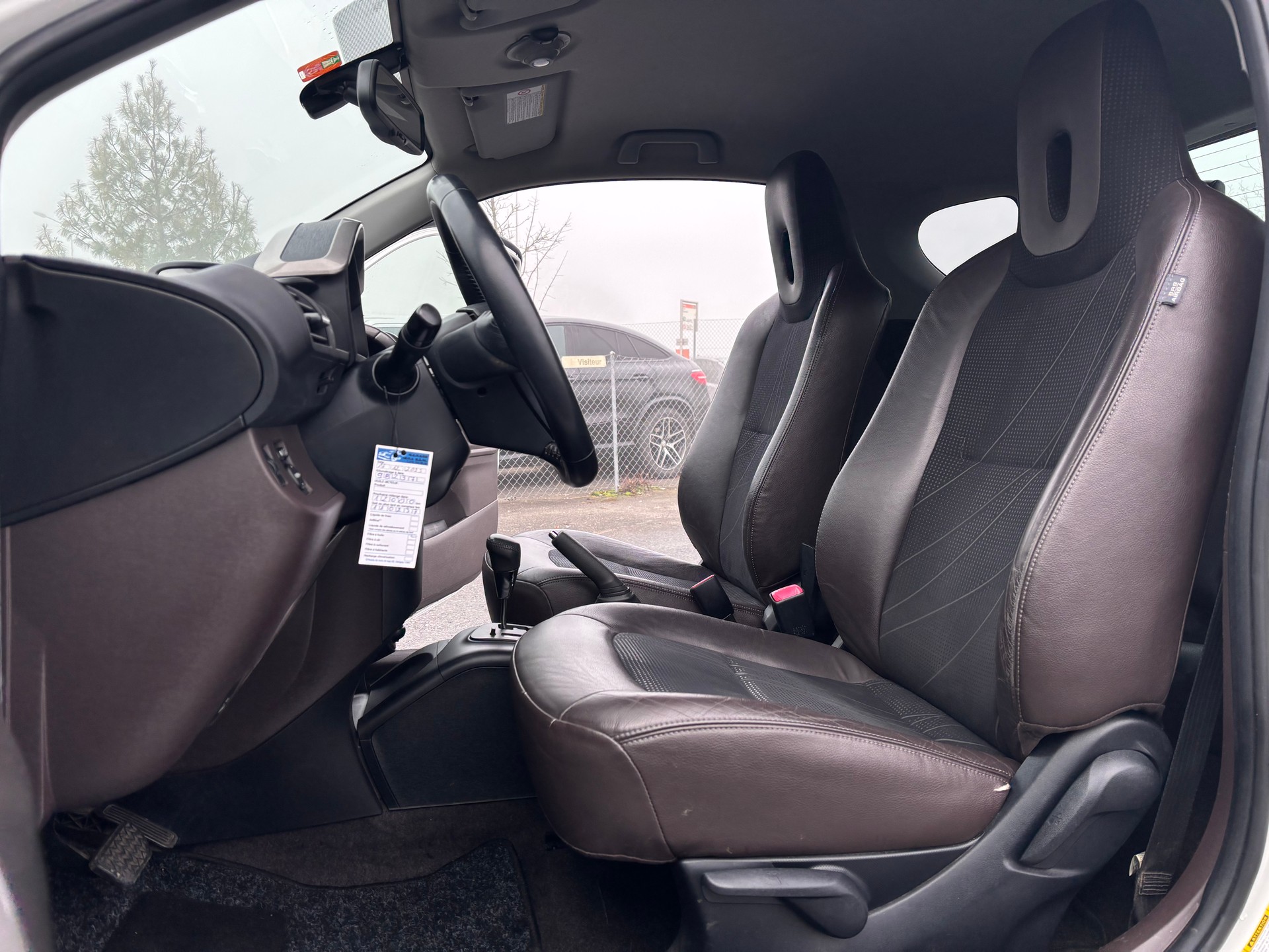 TOYOTA iQ 1.0 VVT-i Multidrive - Automatique-image-8