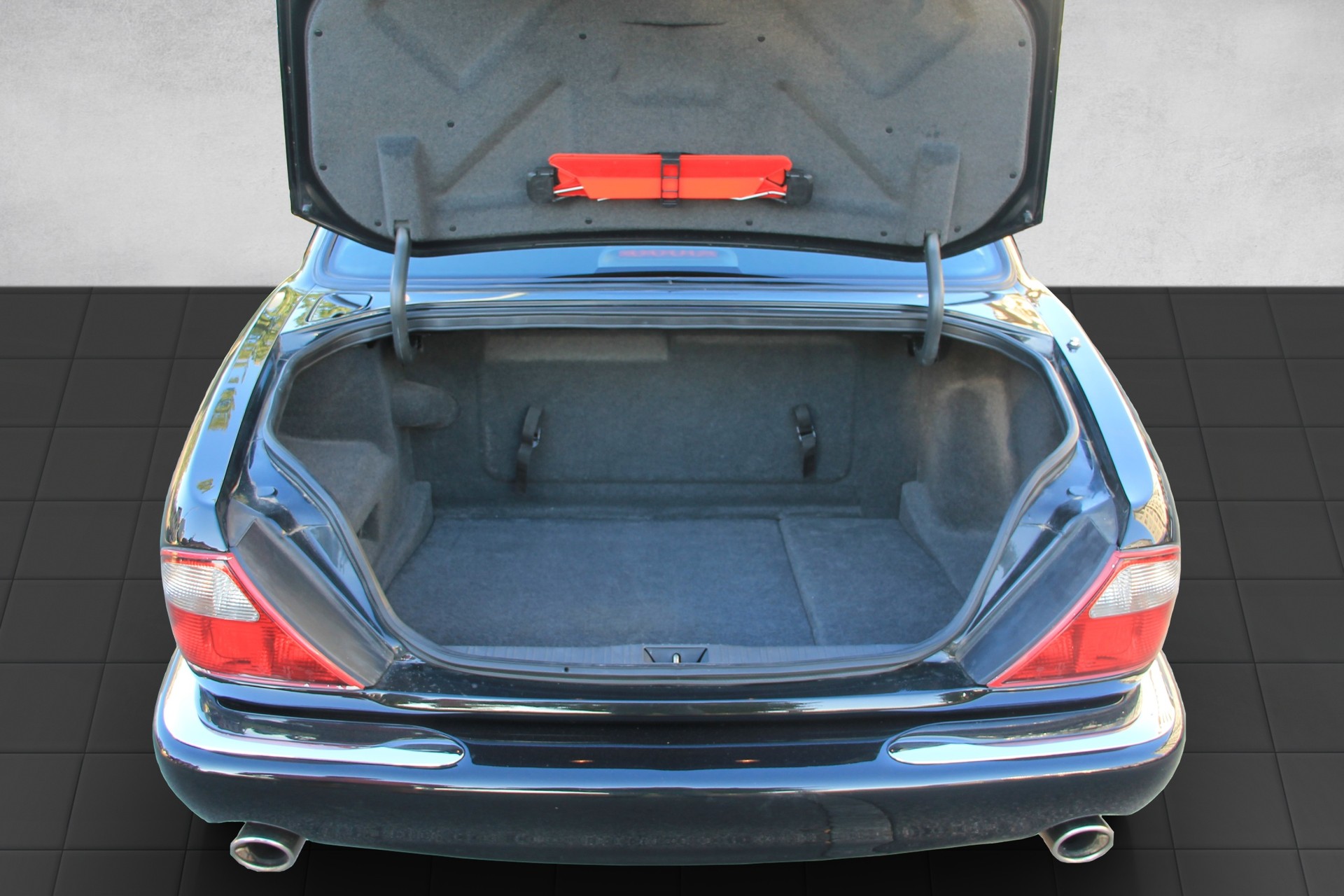 JAGUAR XJR 4.0 V8 S/C-image-8