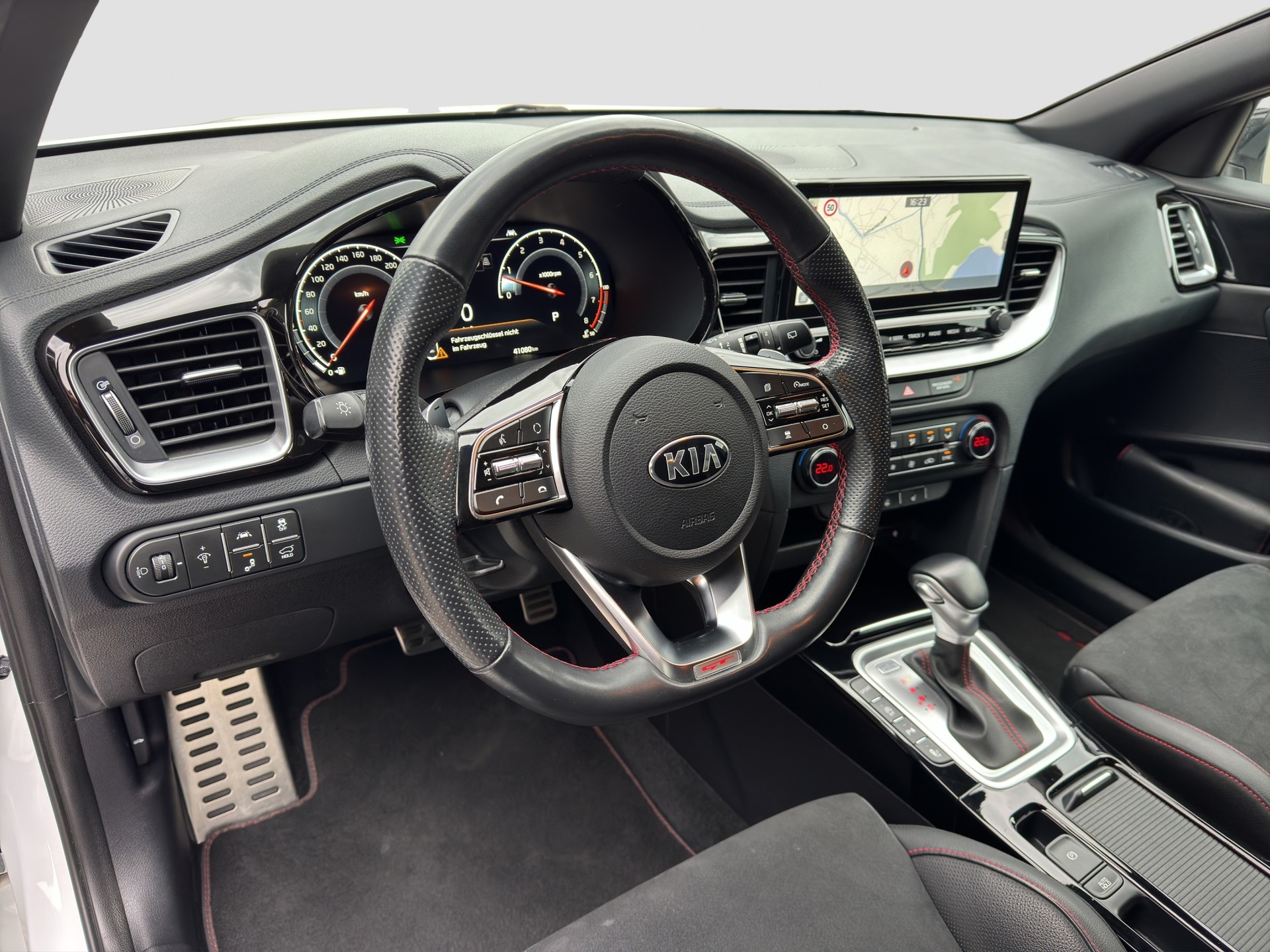 KIA ProCeed 1.6 T-GDi GT DCT-image-8