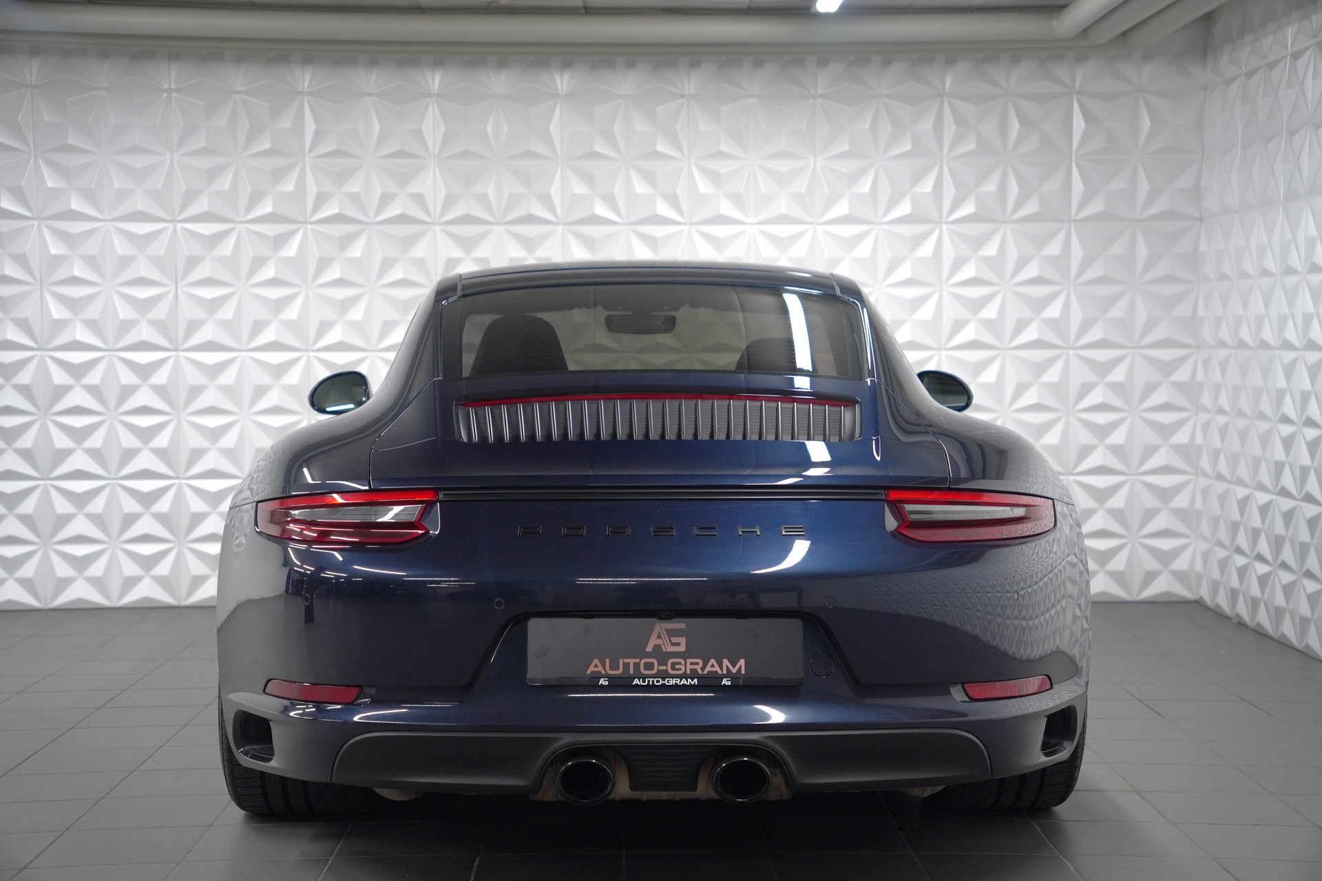 PORSCHE 911 Carrera GTS PDK-showroom-element-3