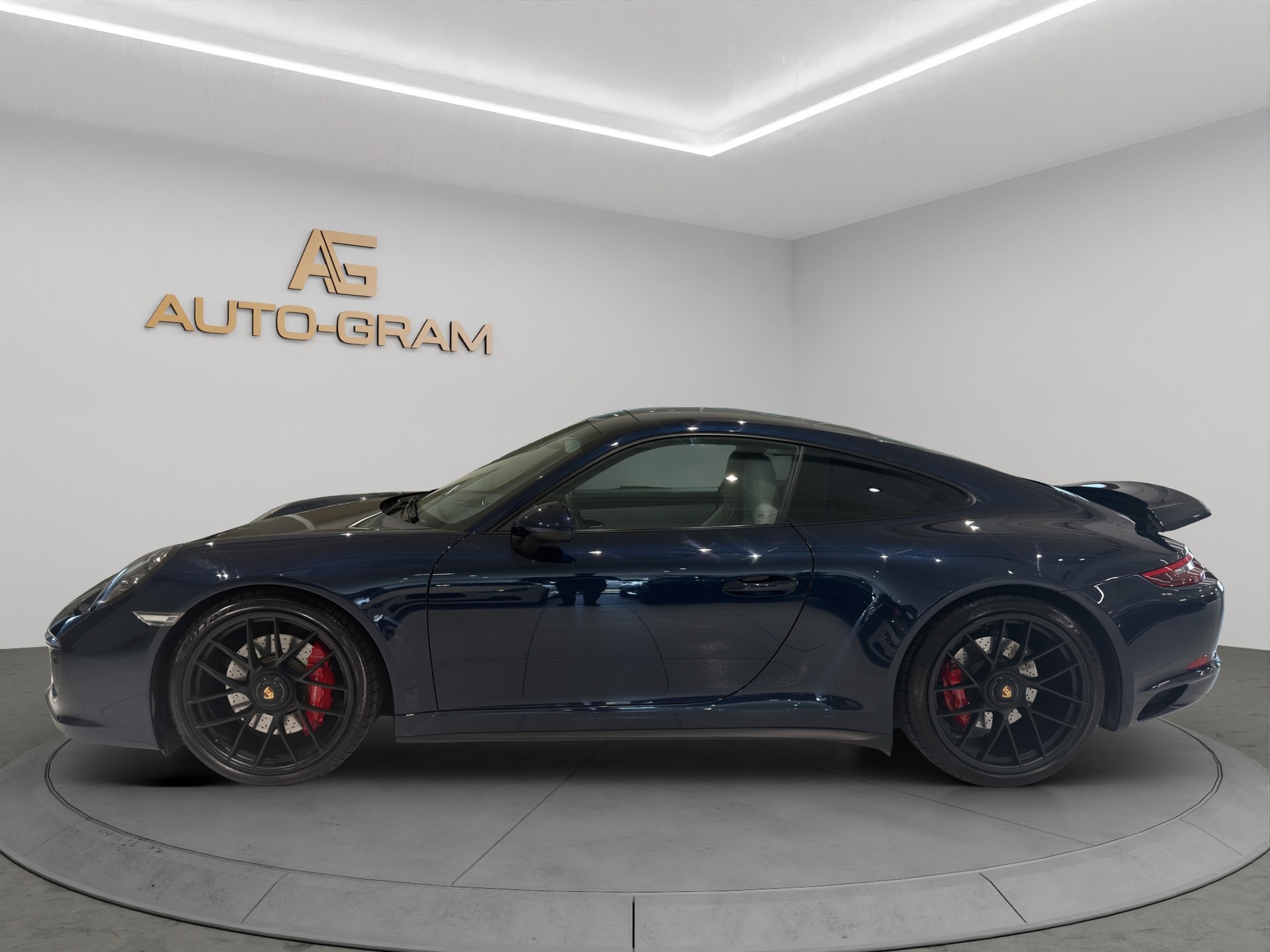 PORSCHE 911 Carrera GTS PDK-showroom-element-1
