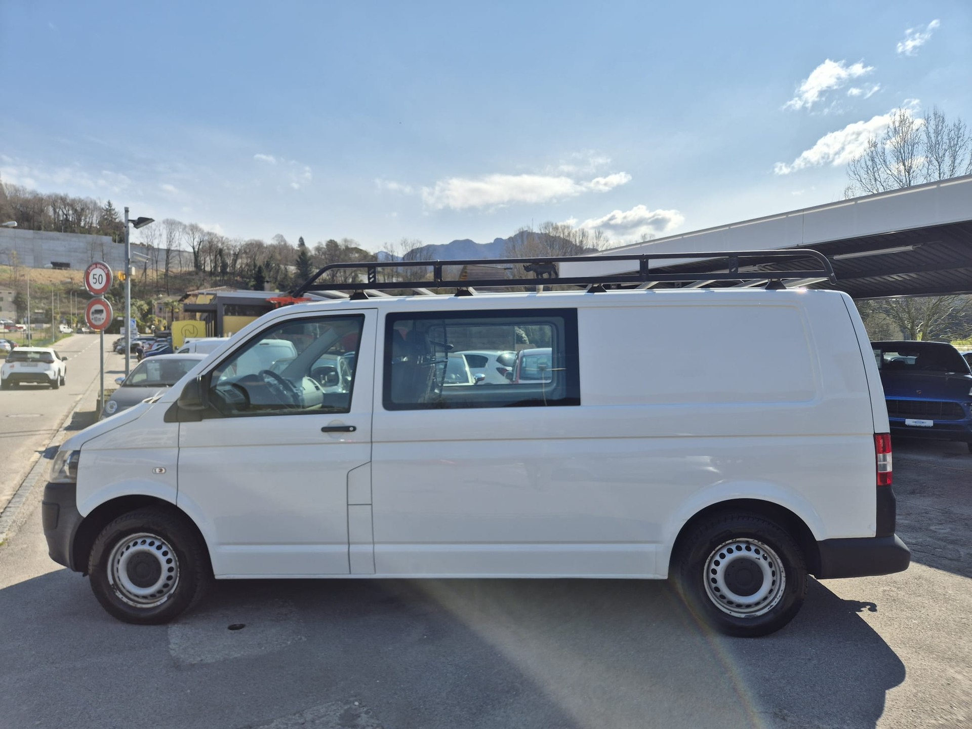 VW T5 2.0 TDI 4Motion-image-1